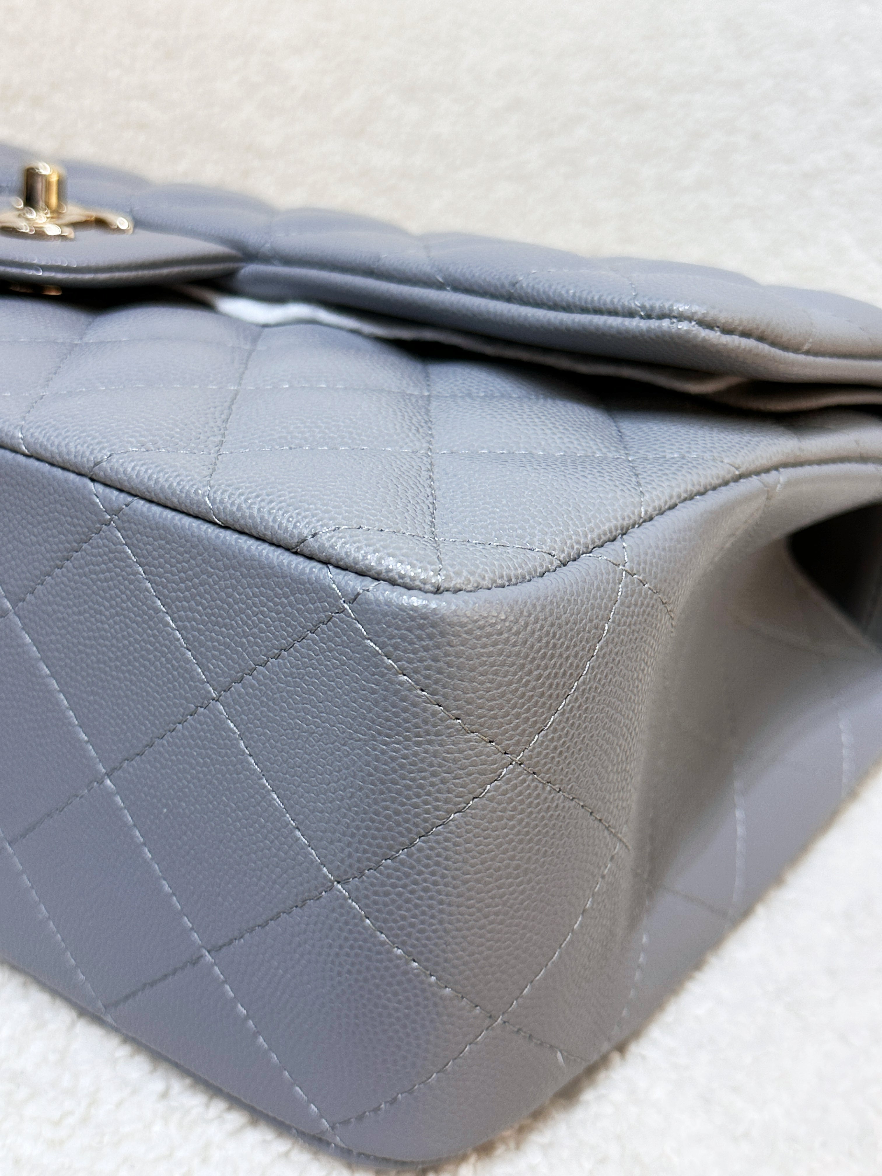 Chanel Jumbo Caviar Classic Quilted Double Flap Bag Light Grey LGHW 2910 holo card