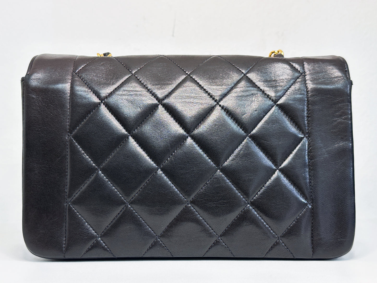 Chanel Vintage Quilted Diana Flap Bag Black Lambskin 25 holo card