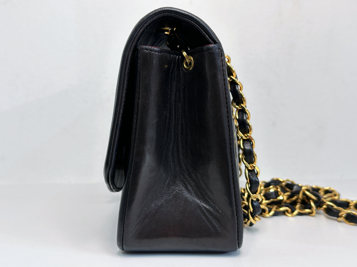 Chanel Vintage Quilted Diana Flap Bag Black Lambskin 25 holo card