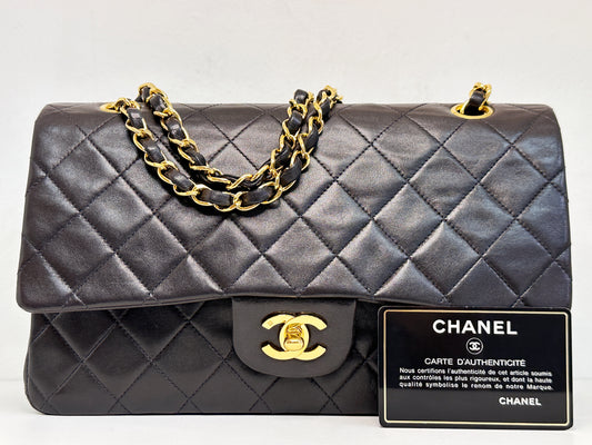 Chanel Vintage Black Quilted Lambskin Medium Classic Double Flap Bag 25 holo card