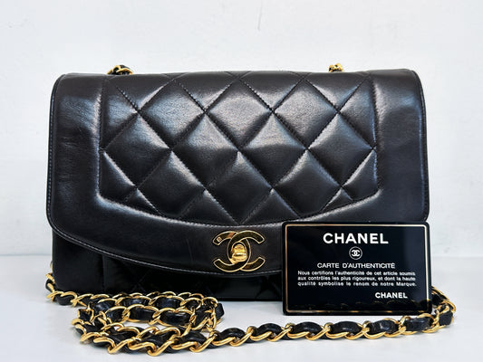 Chanel Vintage Quilted Diana Flap Bag Black Lambskin 25 holo card