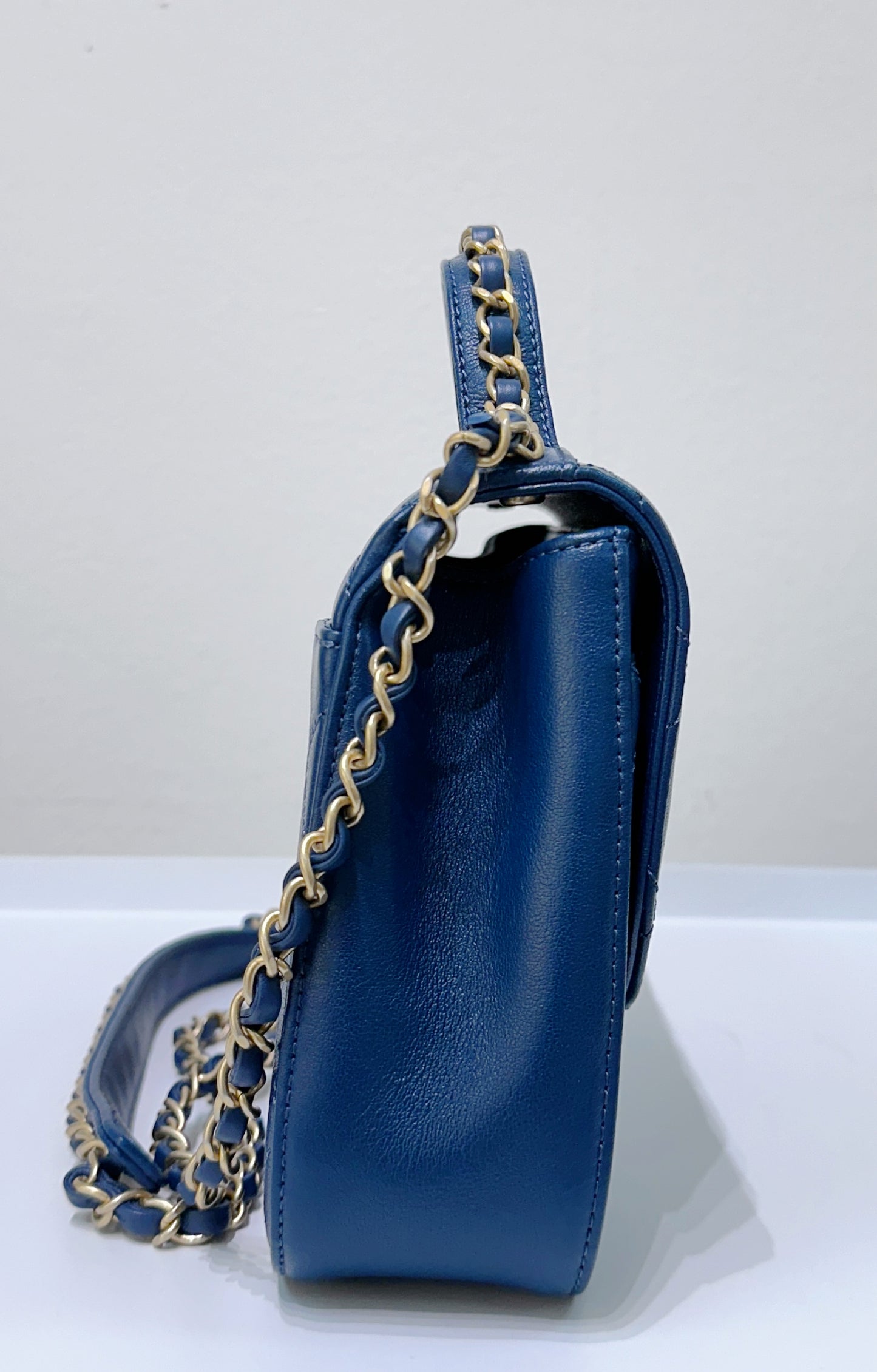 CHANEL Infinity Chain Quilted Leather Crossbody Bag Blue