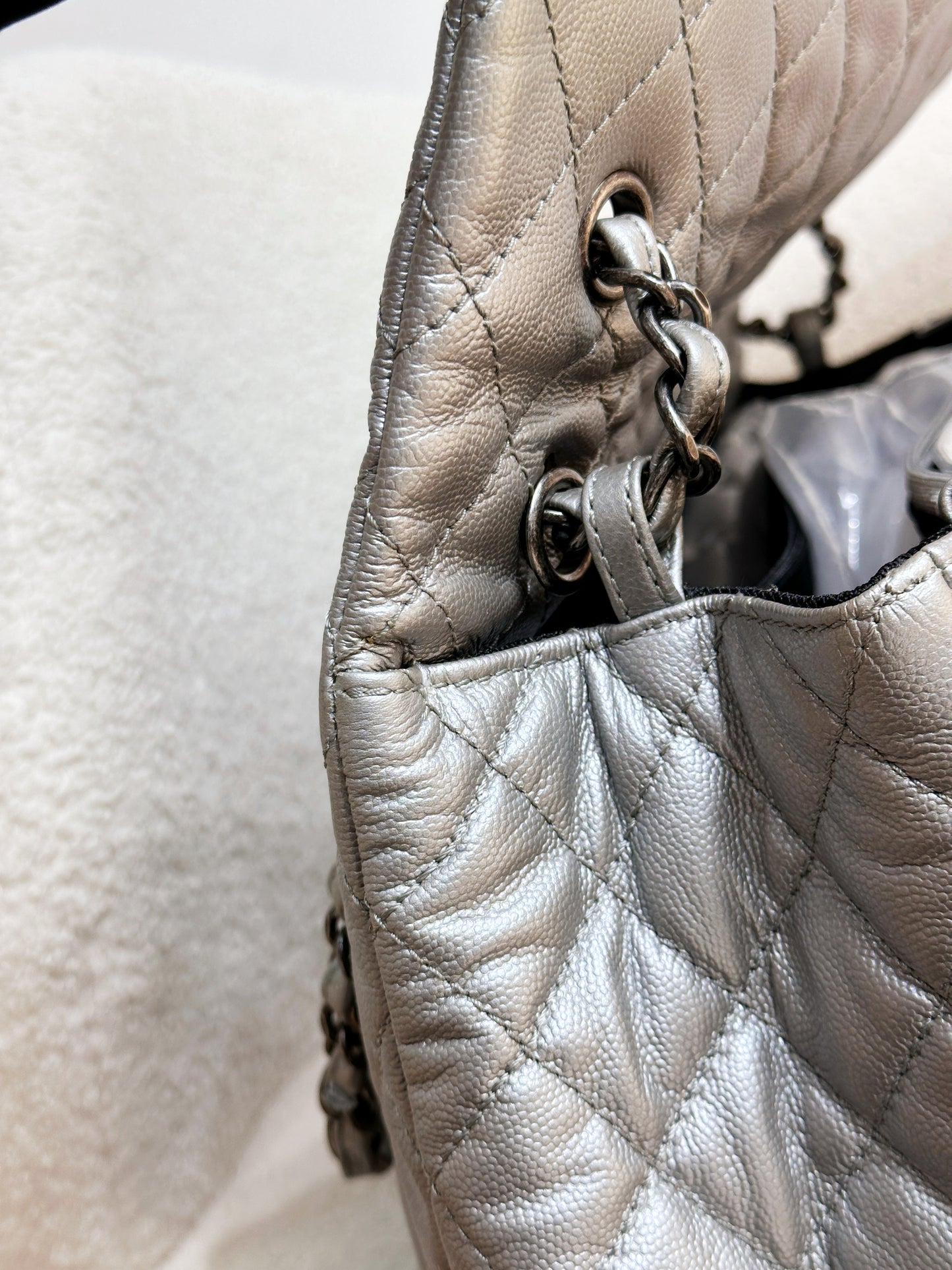 Chanel 2017 Caviar Classic Quilted XXL Travel Flap shoulder bag Metallic Silver SHW 2257 holo card