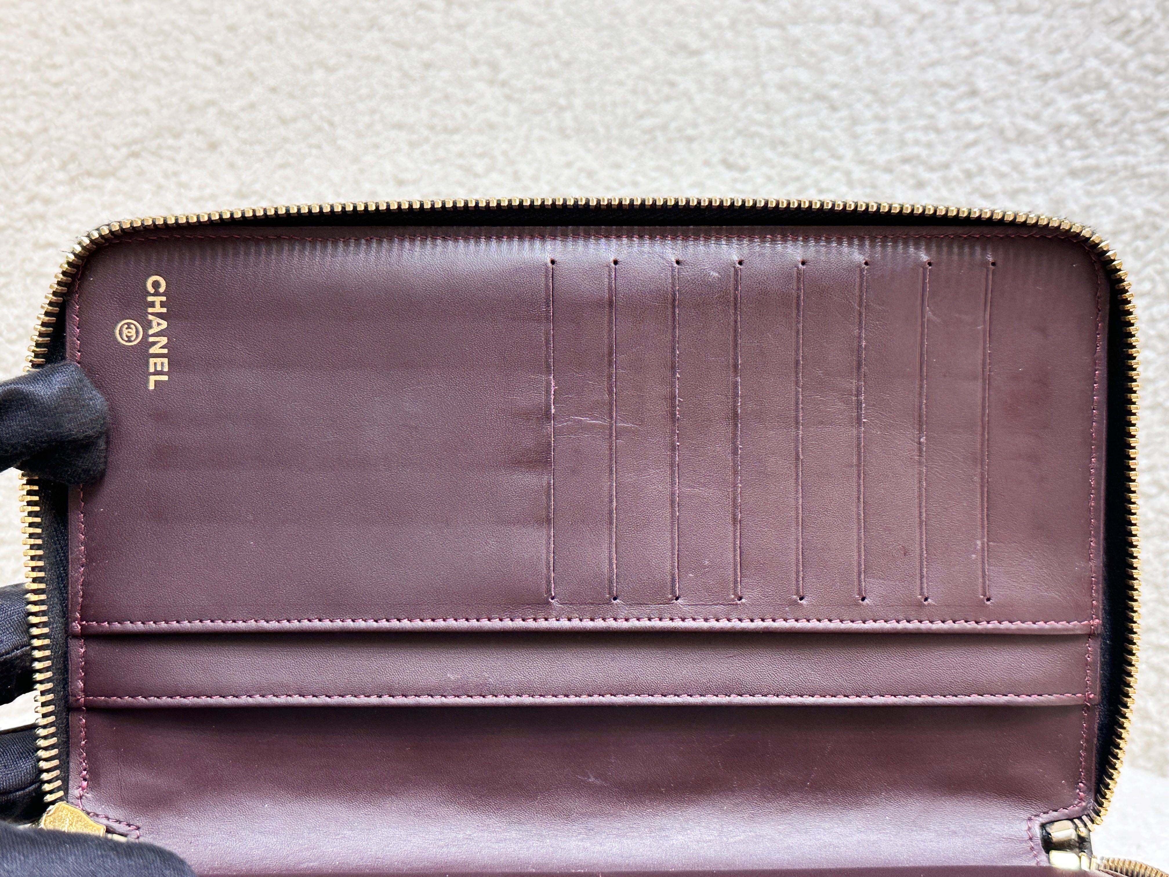 Chanel Quilted Cc XL Zip Wallet Black Caviar GHW 2000 holo card