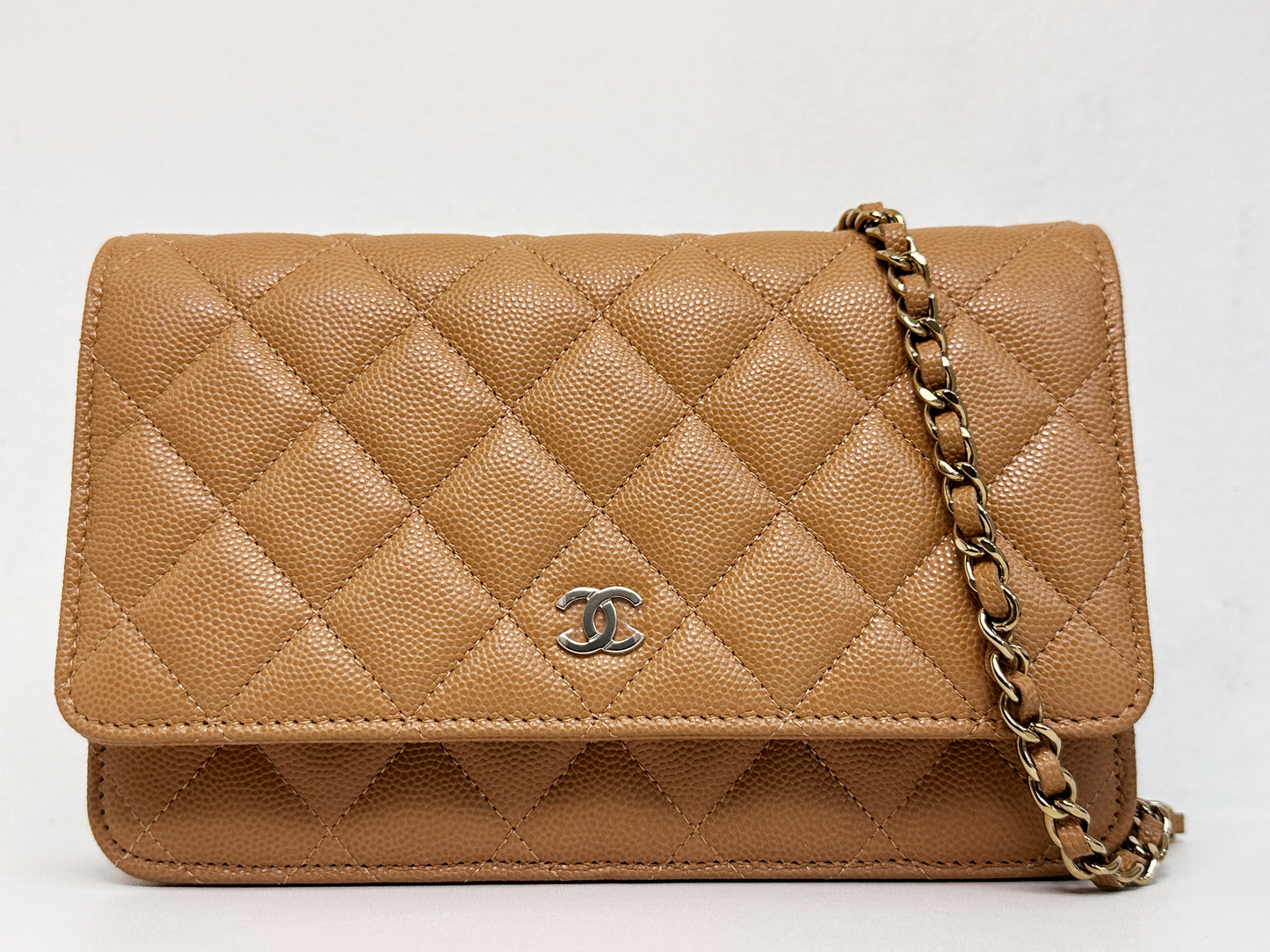 Chanel 23P Caramel Dark Beige Caviar Classic Quilted Wallet on chain LGHW UK27 microchip