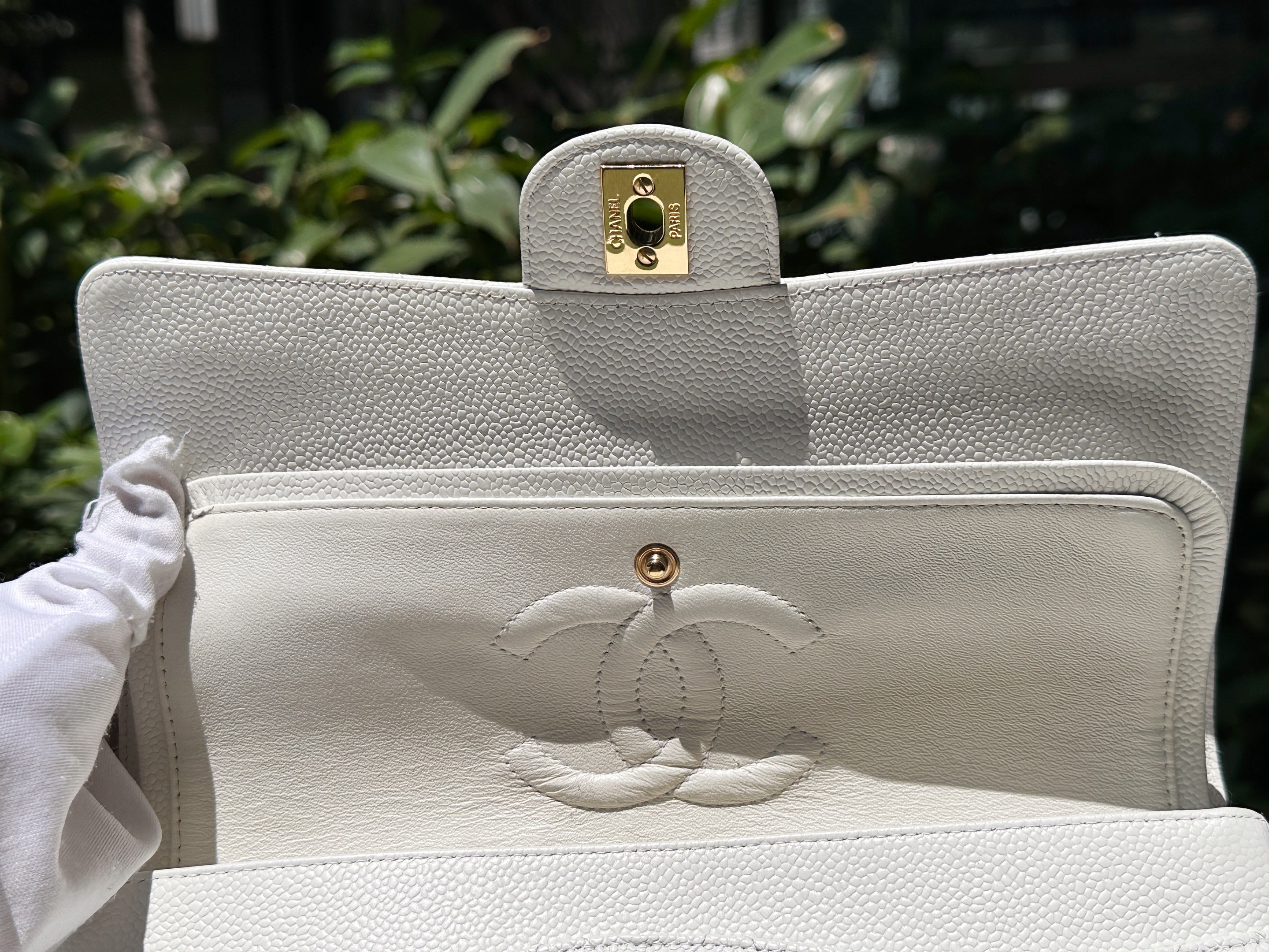 Chanel White Caviar Medium Classic Double Flap Bag 1350 holo