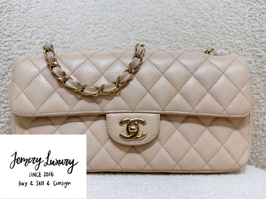 Chanel Classic Vintage Clutch East-west in Beige Color GHW 1336 holo card