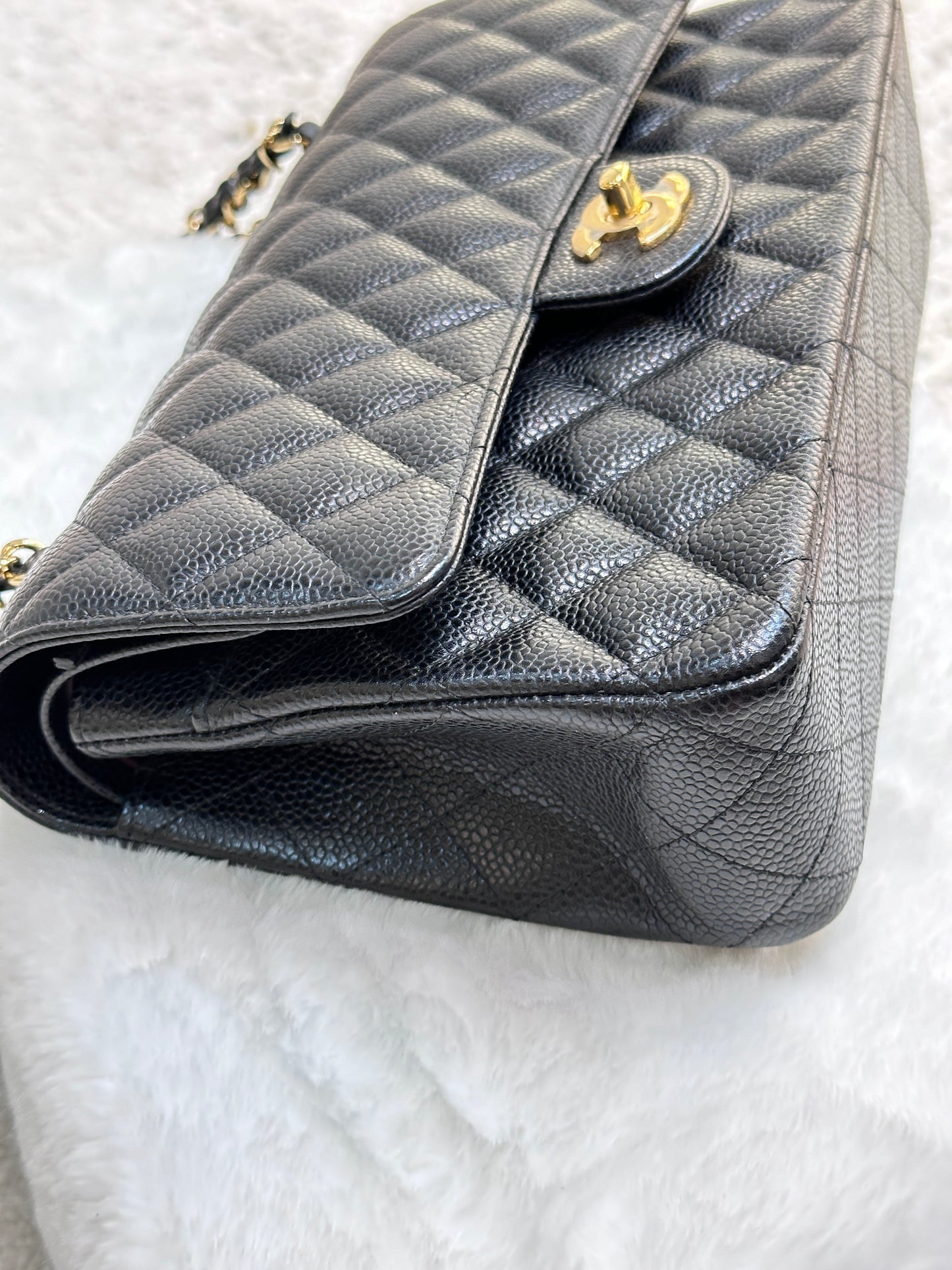 Chanel Medium Classic Caviar Double Flap Black GHW