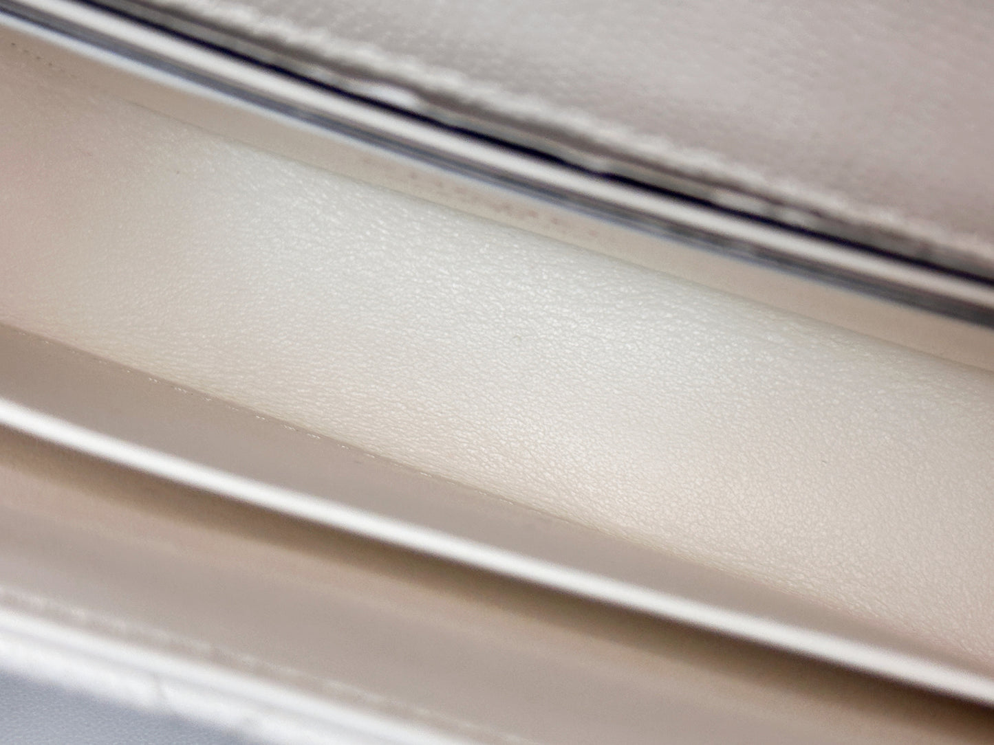 Chanel 23P Top Handle Kelly Clutch with Chain in White Caviar GHW