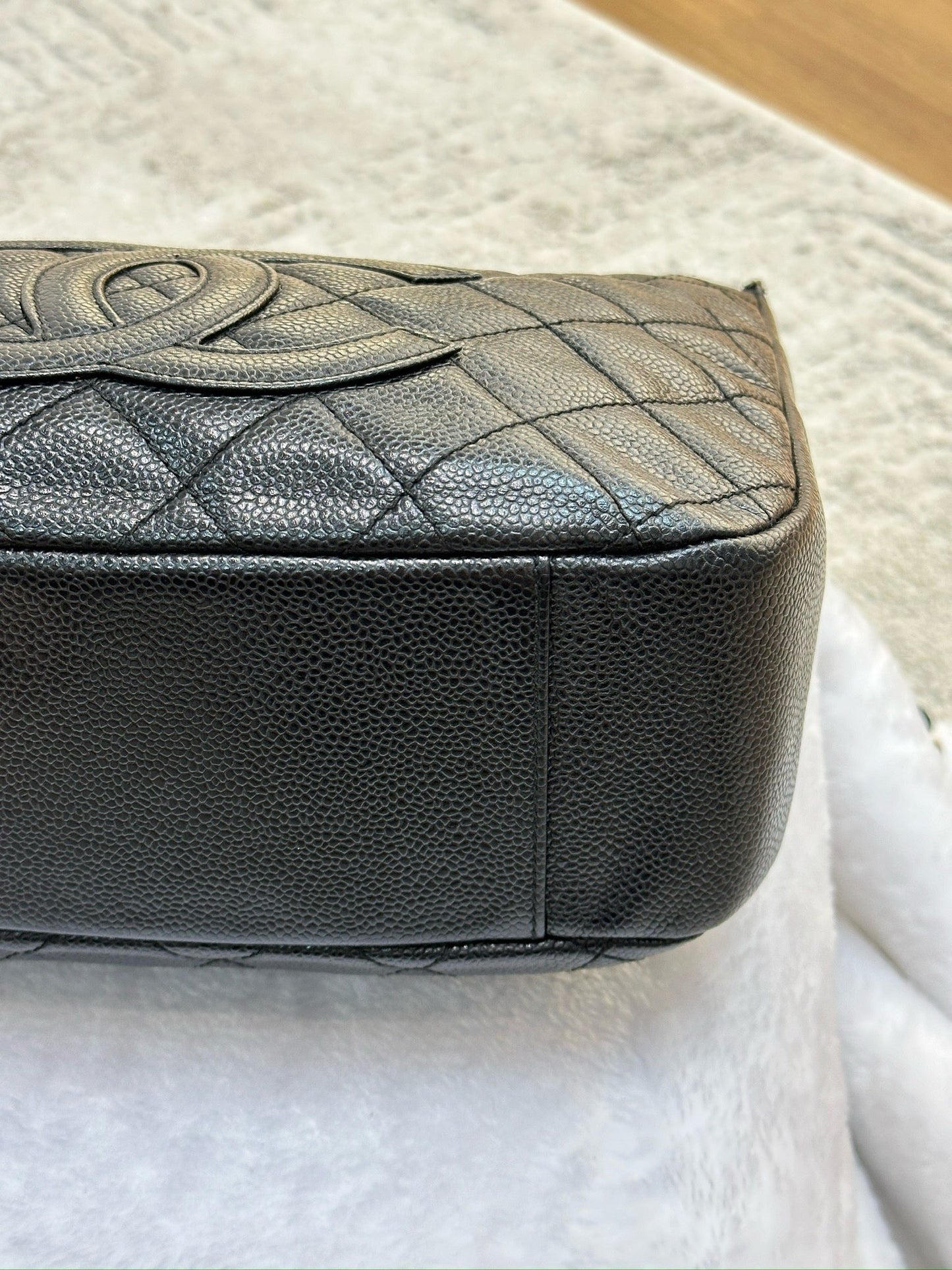 Chanel Medium Caviar Quilted Pochette Shoulder Bag Black GHW