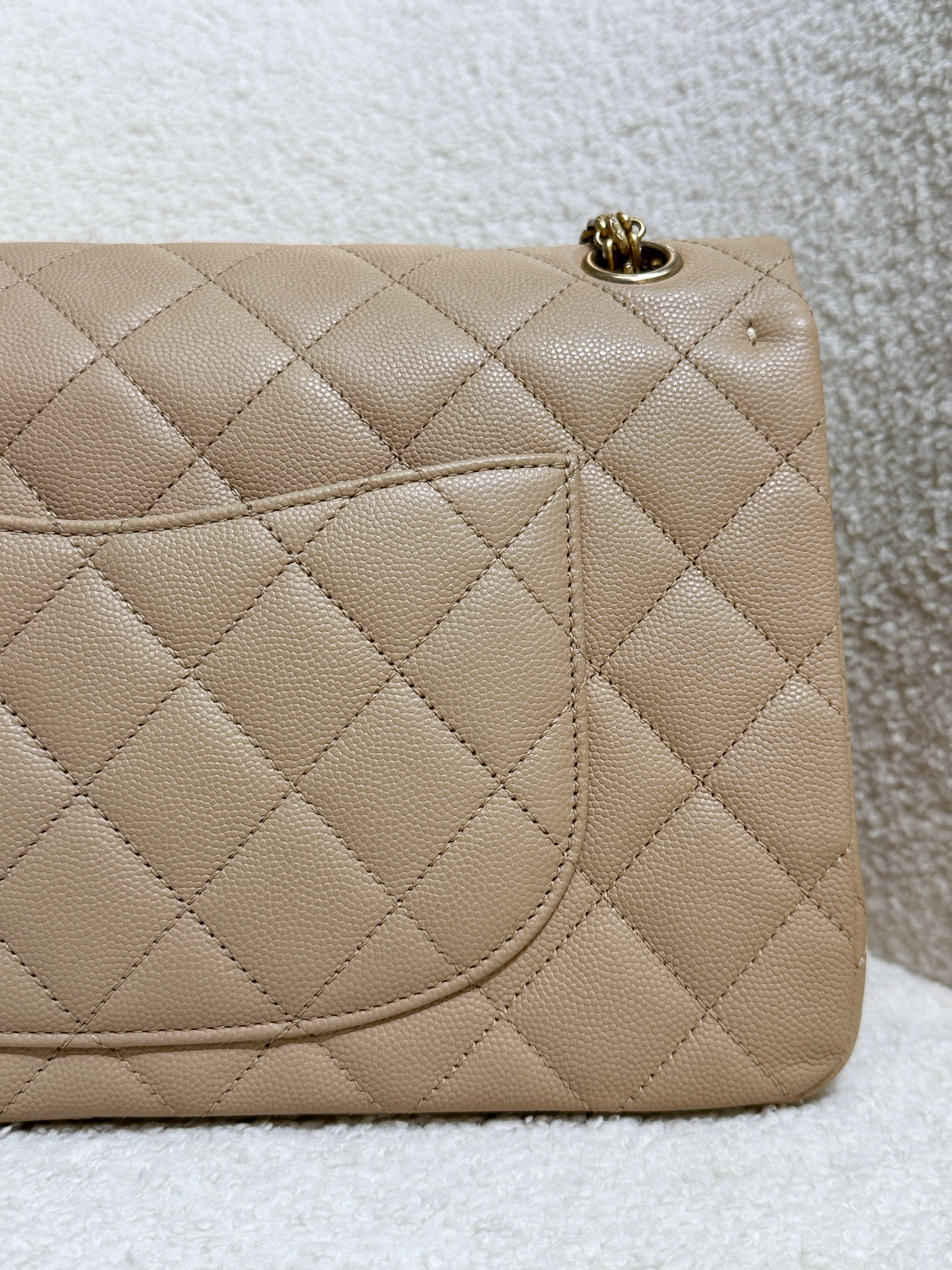 Chanel Classic Quilted Caviar 2.55 Reissue Flap Bag Beige 226 2353 holo card