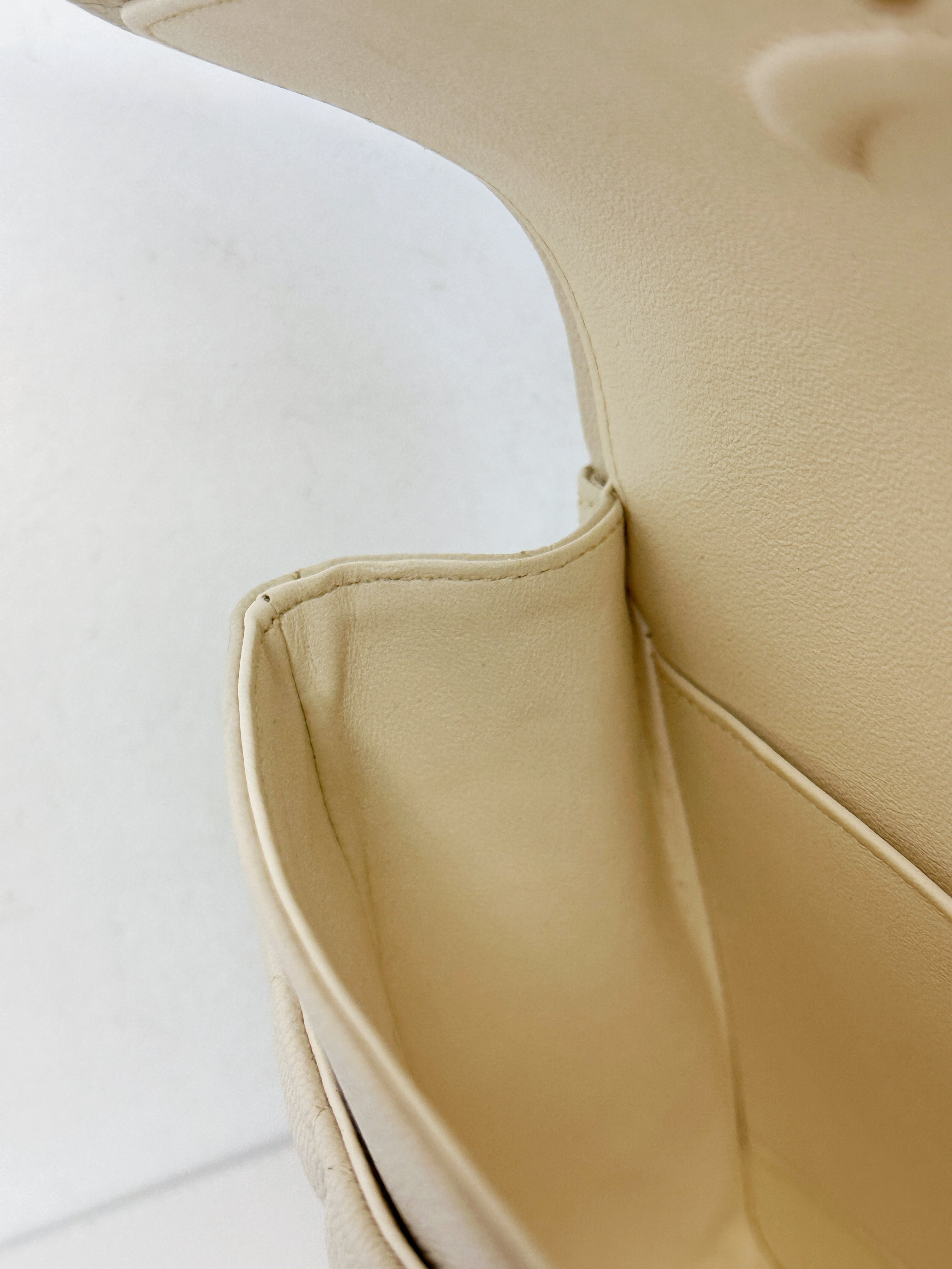 Chanel Medium Caviar Classic Quilted Double Flap White Light Beige Bag LGHW L45J microchip