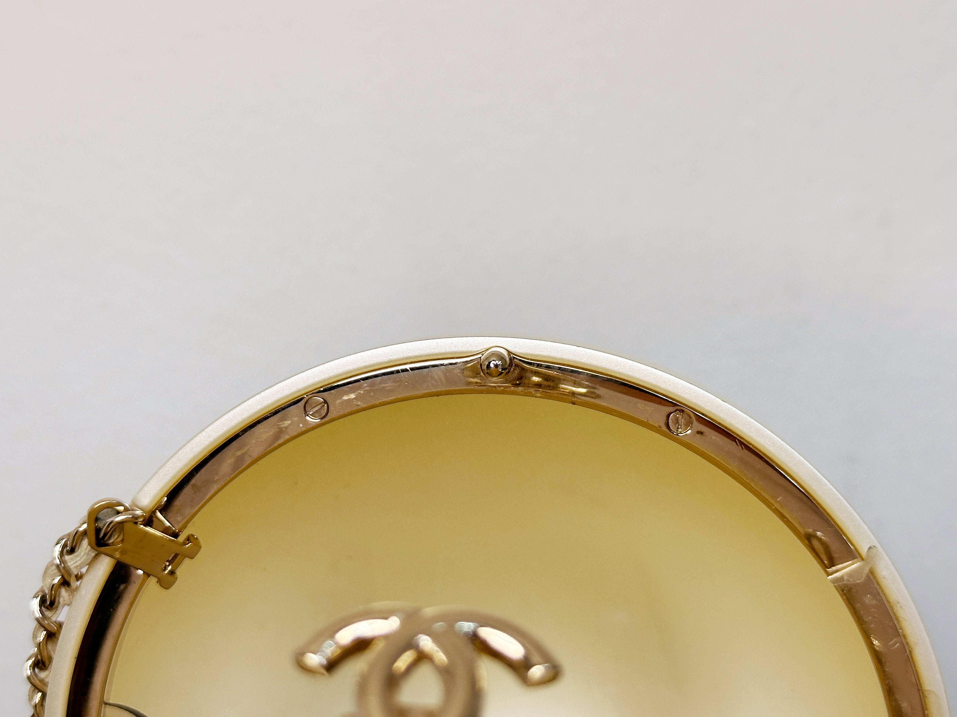 Chanel 15C Round Pearl Plexiglass Minaudiere