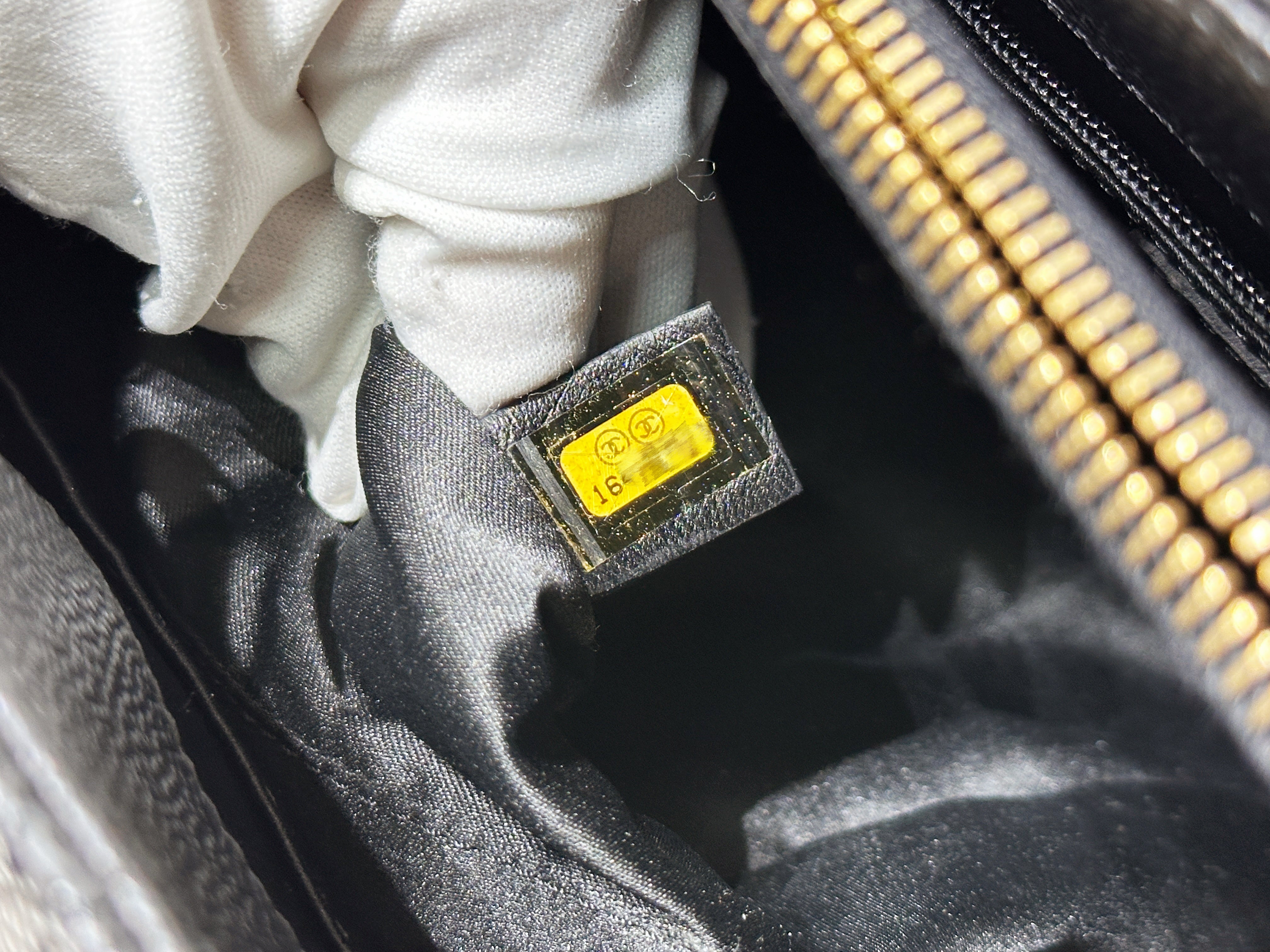 Chanel Caviar Grand Shopping Tote GST Black GHW 1640 holo card