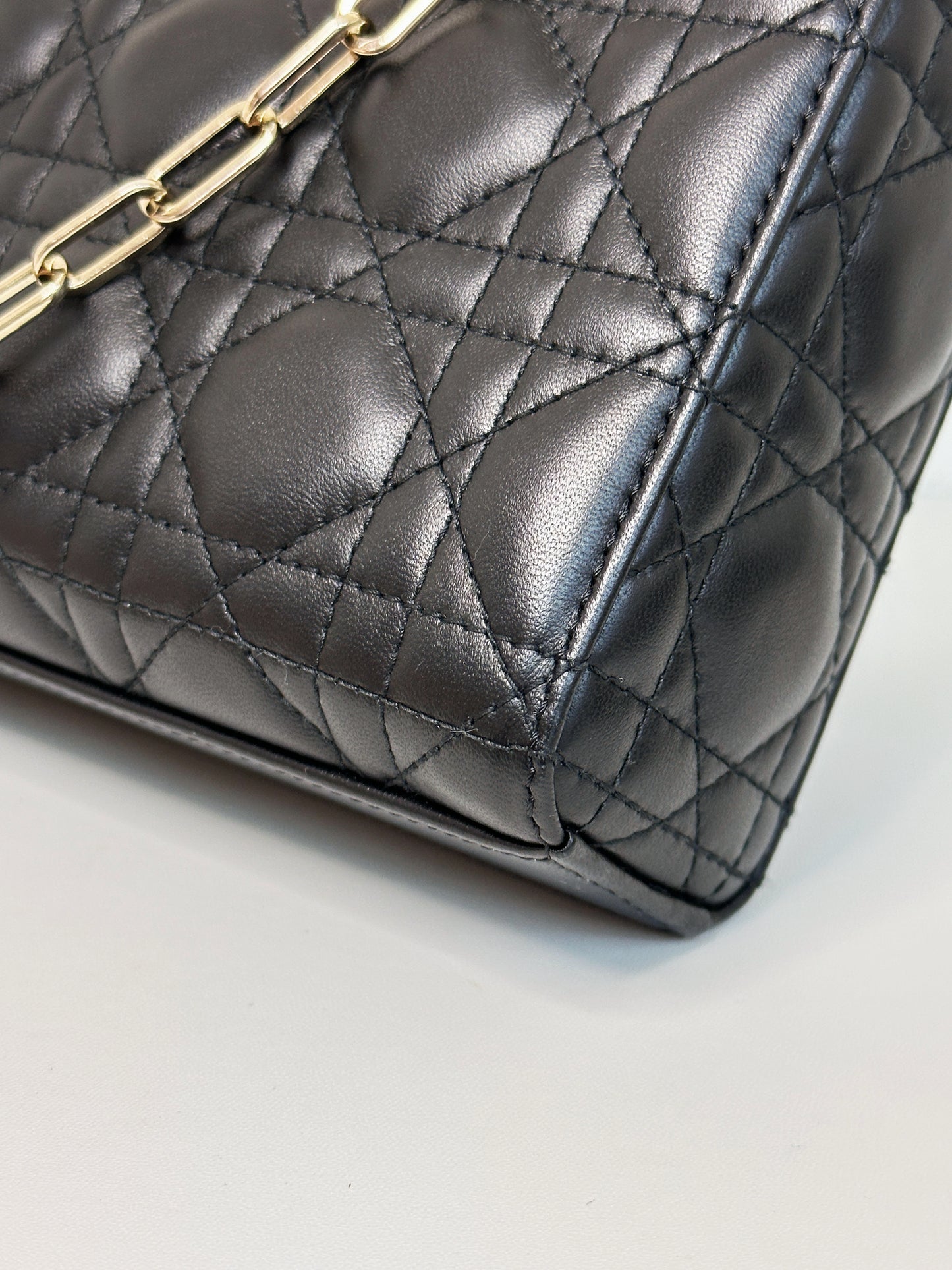 Dior Medium Lady D-Joy Bag
Black Cannage Lambskin