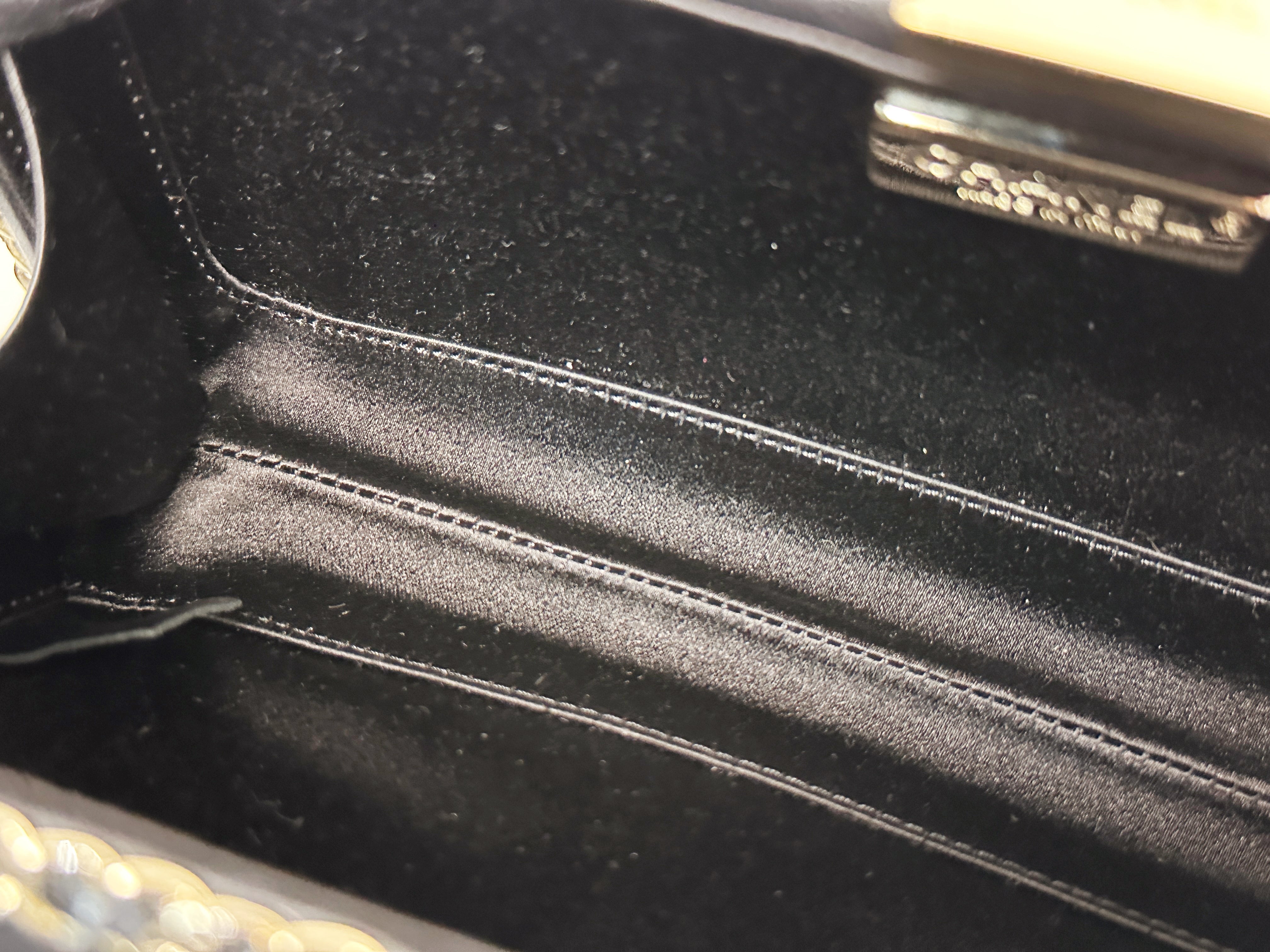 Chanel Black Lambskin Leather Kisslock CC evening Chain Clutch Crossbody 1832 holo