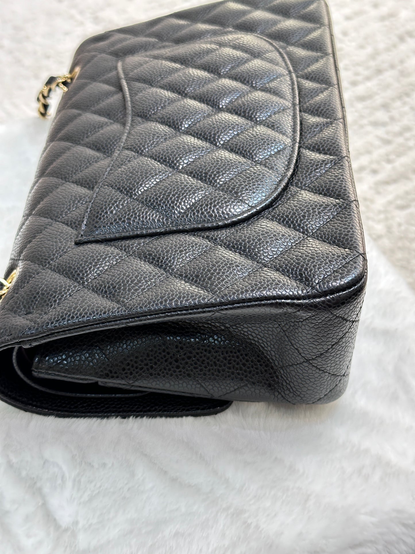 Chanel Medium Classic Caviar Double Flap Black GHW