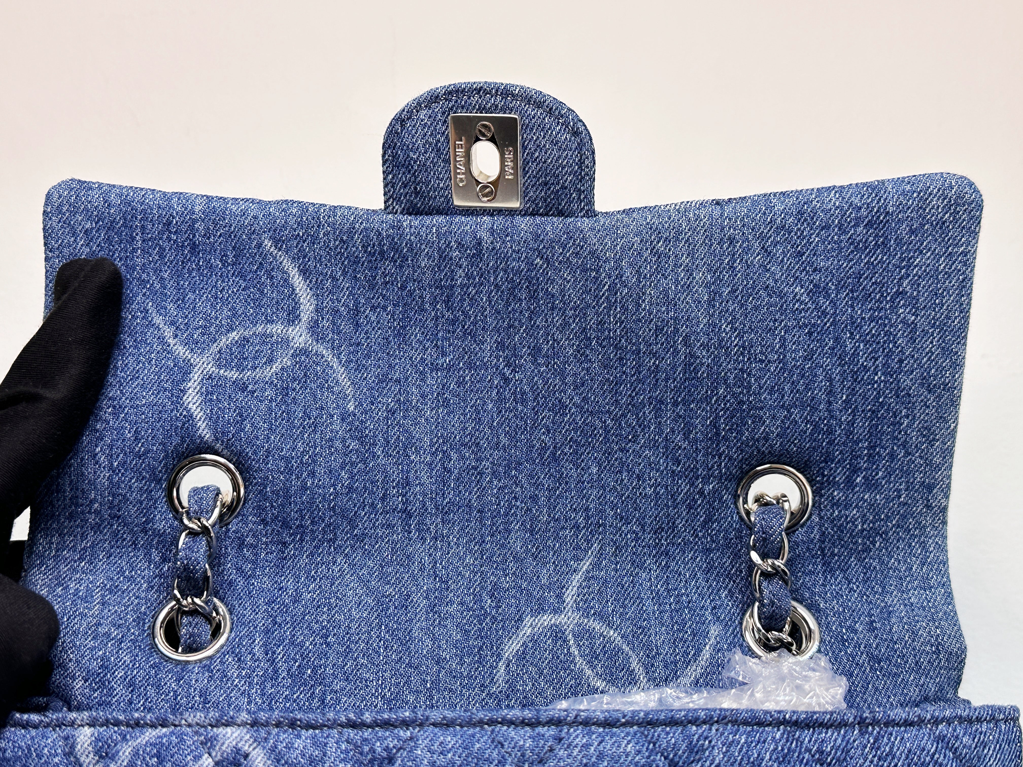 Chanel 20B Medium Blue Denim Quilted CC Single Flap SHW 3045 holo card