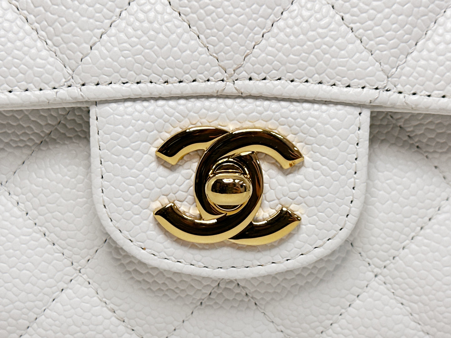 Chanel White Caviar Medium Classic Double Flap Bag 1350 holo card