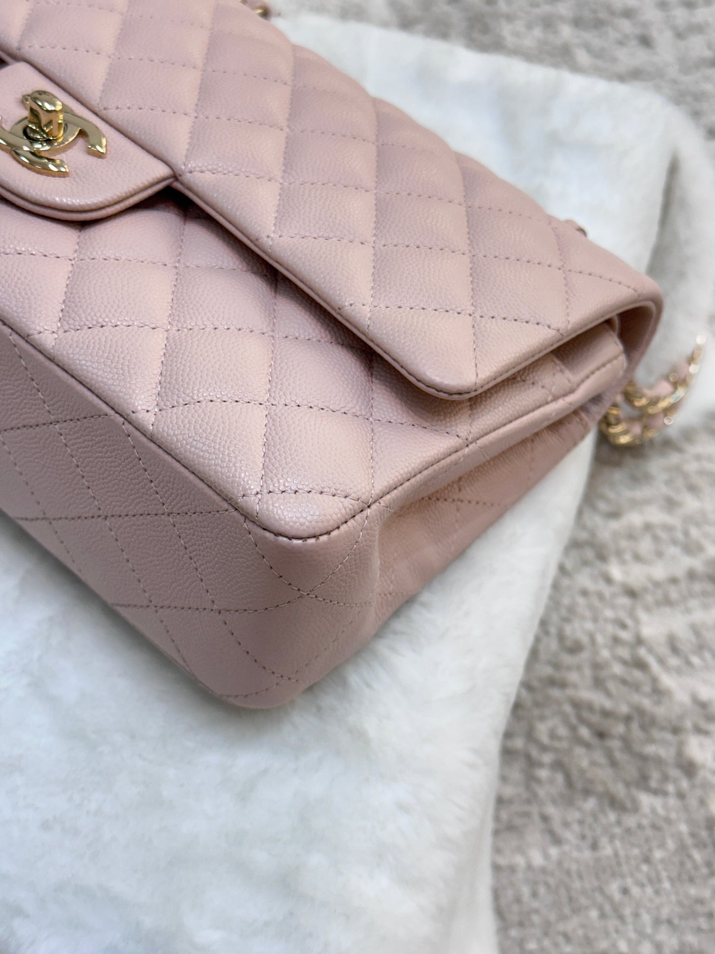 Chanel Medium Caviar Quilted Double Flap Light Pink 21Ｃ