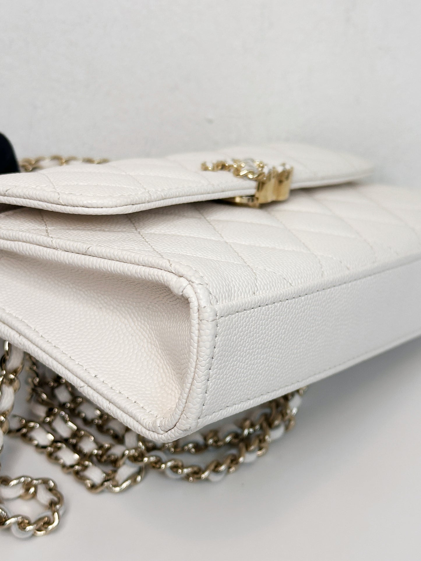 Chanel 23P Top Handle Kelly Clutch with Chain in White Caviar GHW