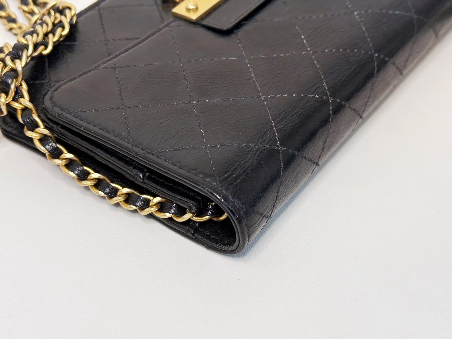 Chanel Golden Class Wallet on Chain Black 2650 holo card