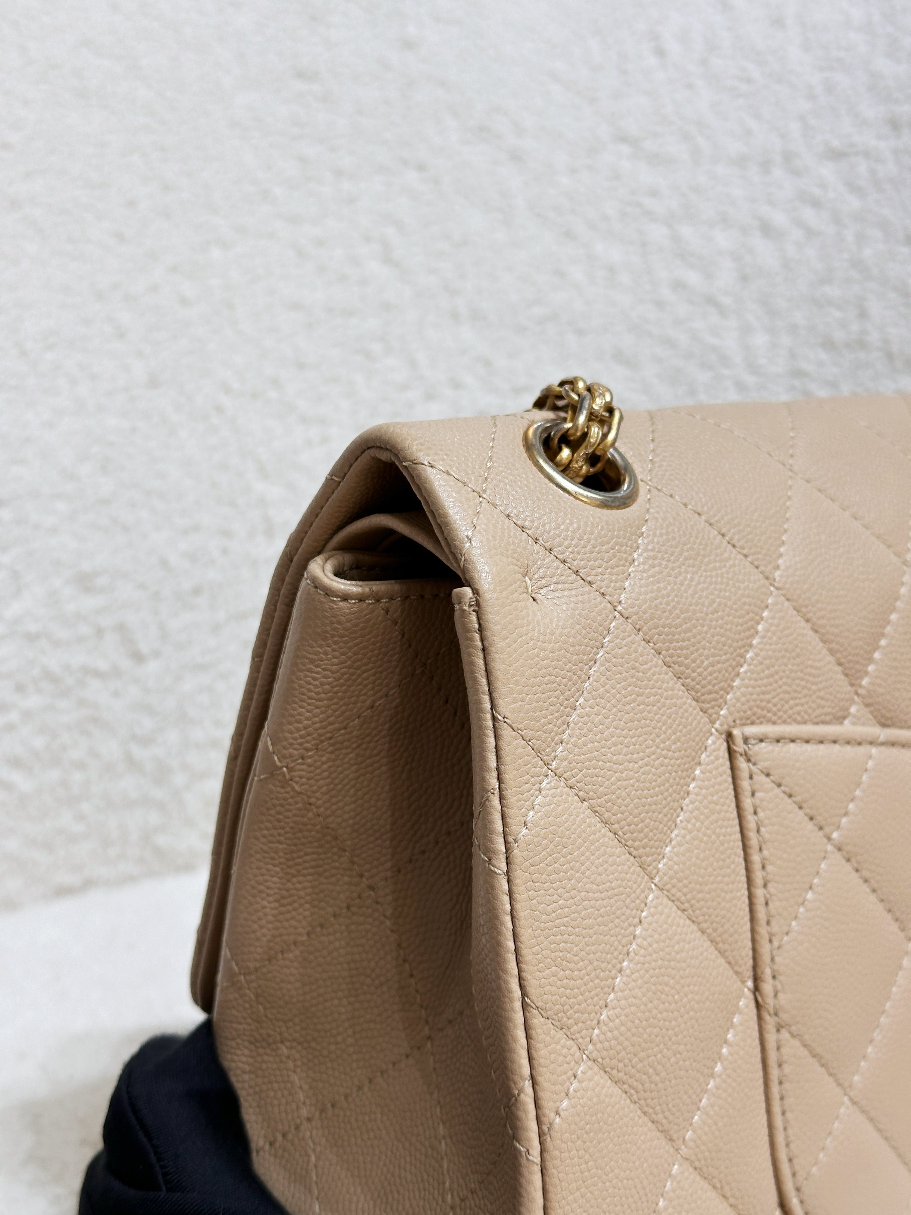 Chanel Classic Quilted Caviar 2.55 Reissue Flap Bag Beige 226 2353 holo card