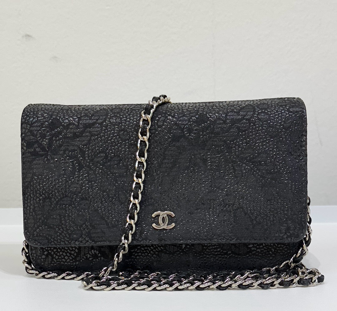 Chanel Flower Wallet On Chain 1895 holo