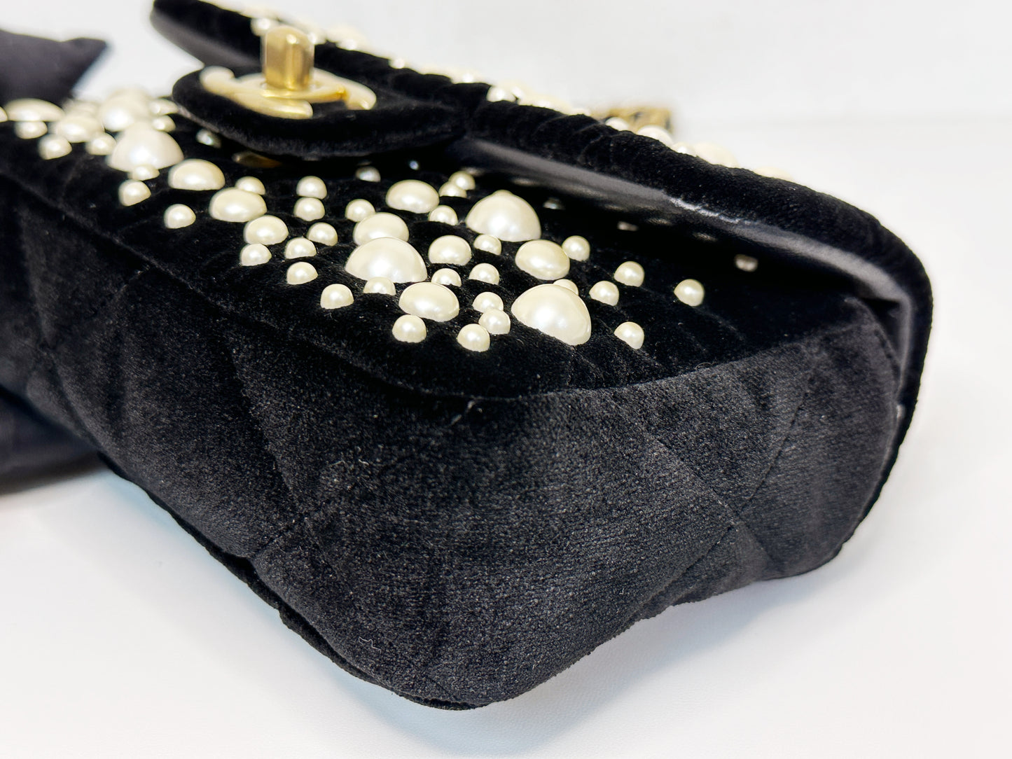 Chanel Mini Black Velvet Pearl Flap Bag X53U microchip