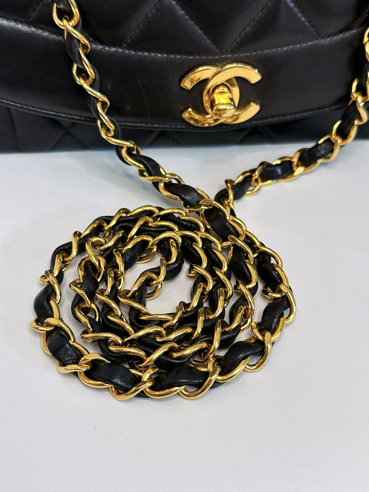 Chanel Vintage Quilted Diana Flap Bag Black Lambskin 25 holo card
