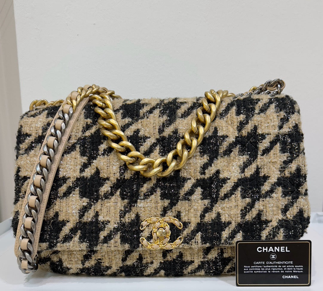 Chanel Large Tweed Chanel 19 Flap Beige Black 2876 holo card