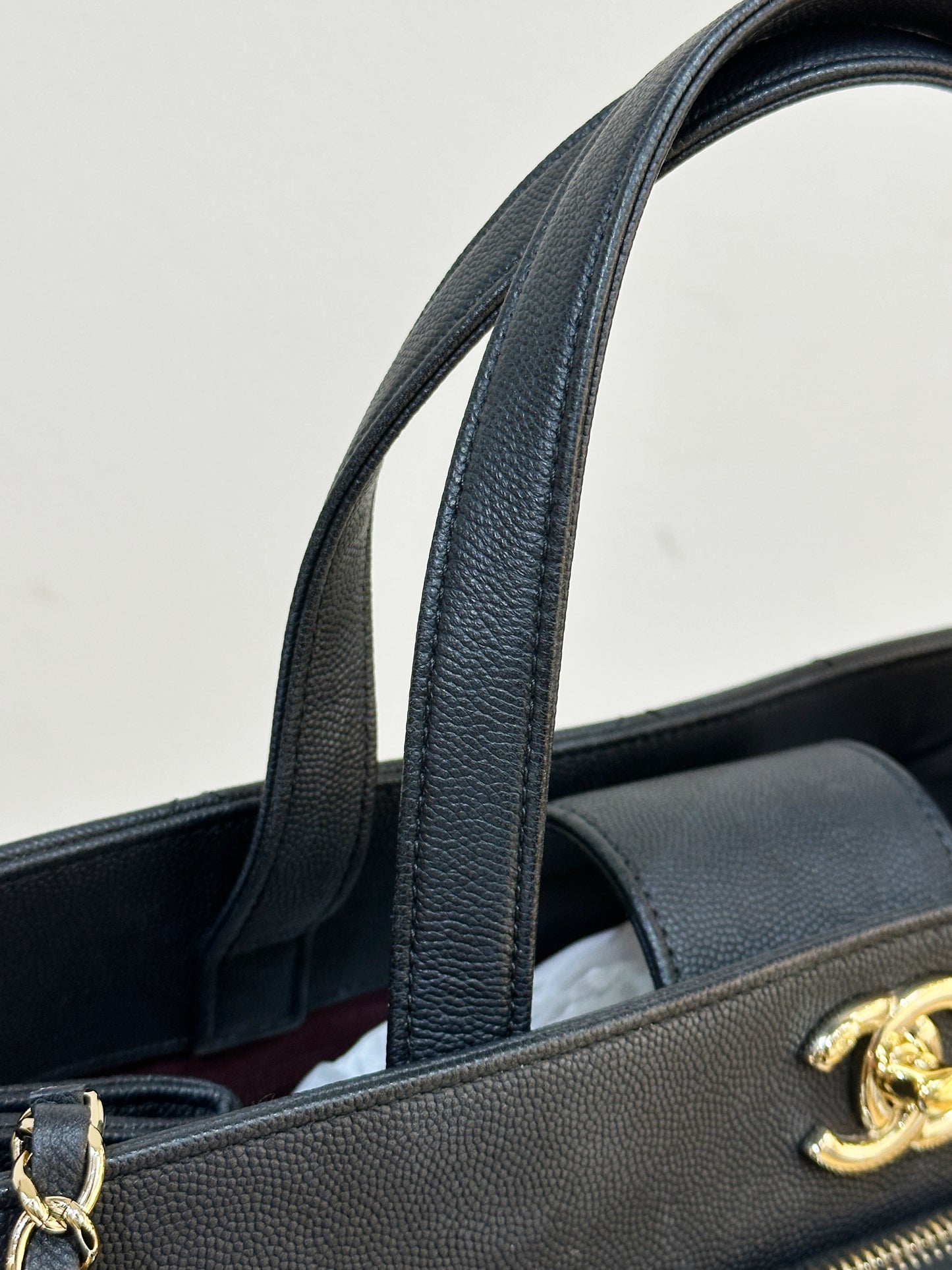 Chanel Caviar Quilted Large Business Affinity Shopping Bag Black 3043 holo card