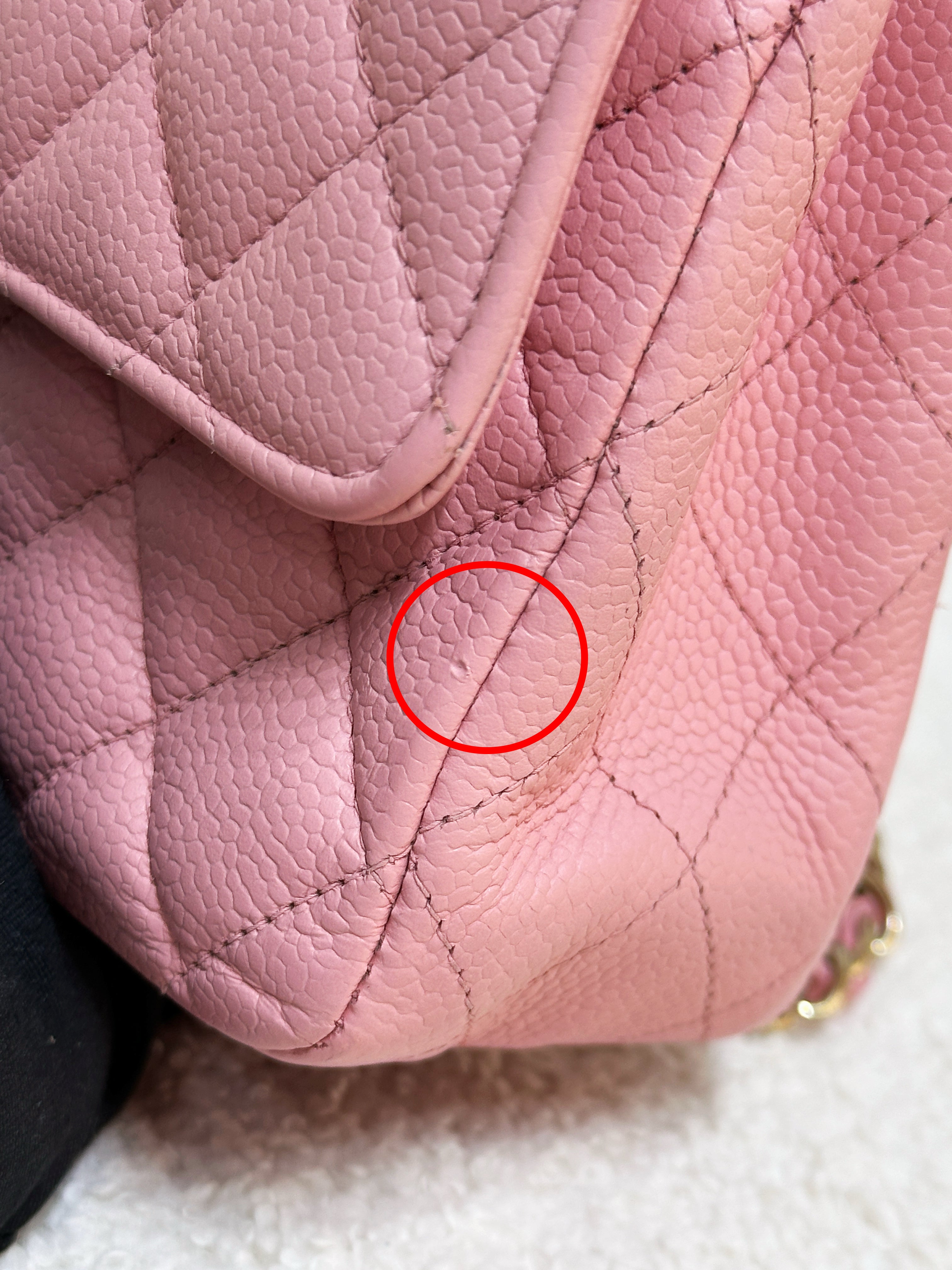 Chanel Medium Vintage Sakura Pink Caviar Classic Double Flap Bag 24K GHW 86 holo(body lightly touched)