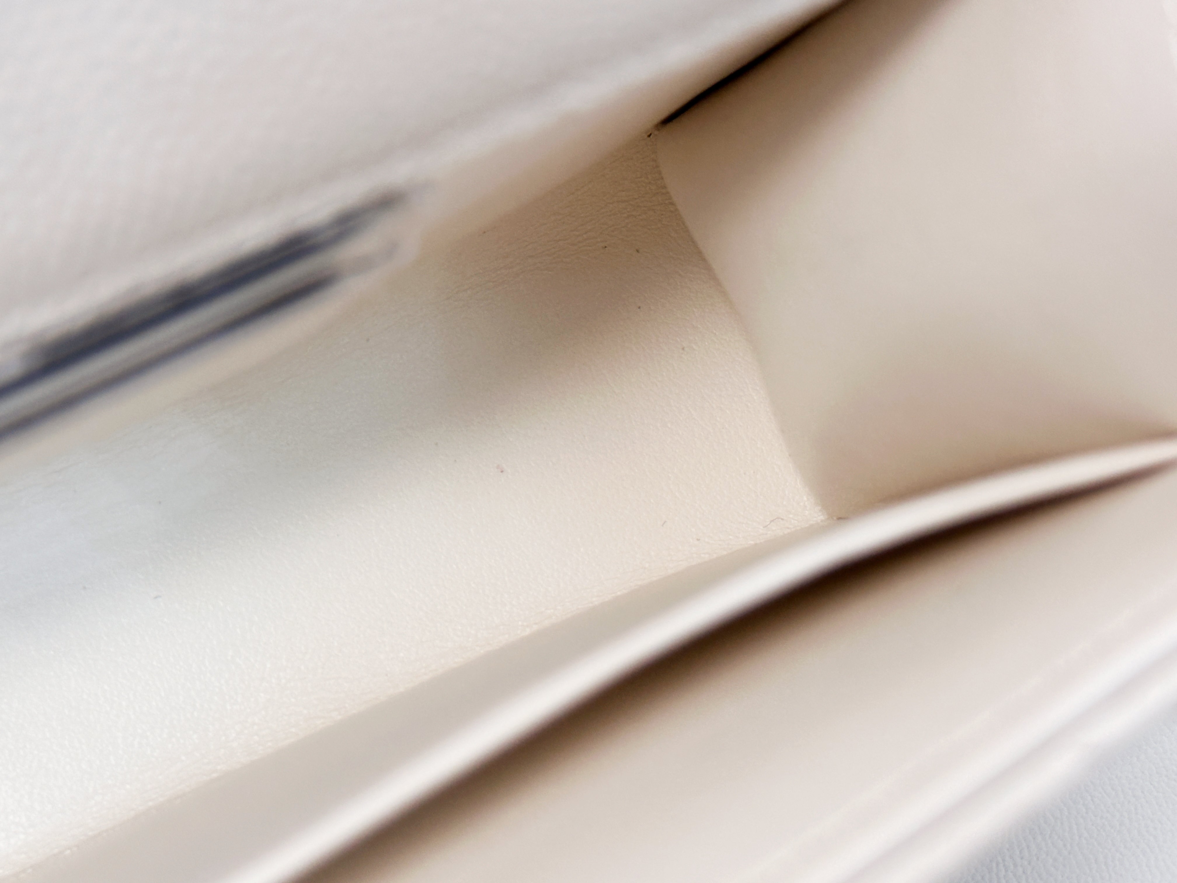 Chanel 23P Top Handle Kelly Clutch with Chain in White Caviar GHW