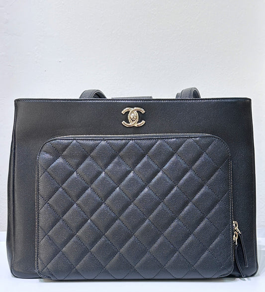 CHANEL Business Affinity Shopping Tote Caviar Black GHW