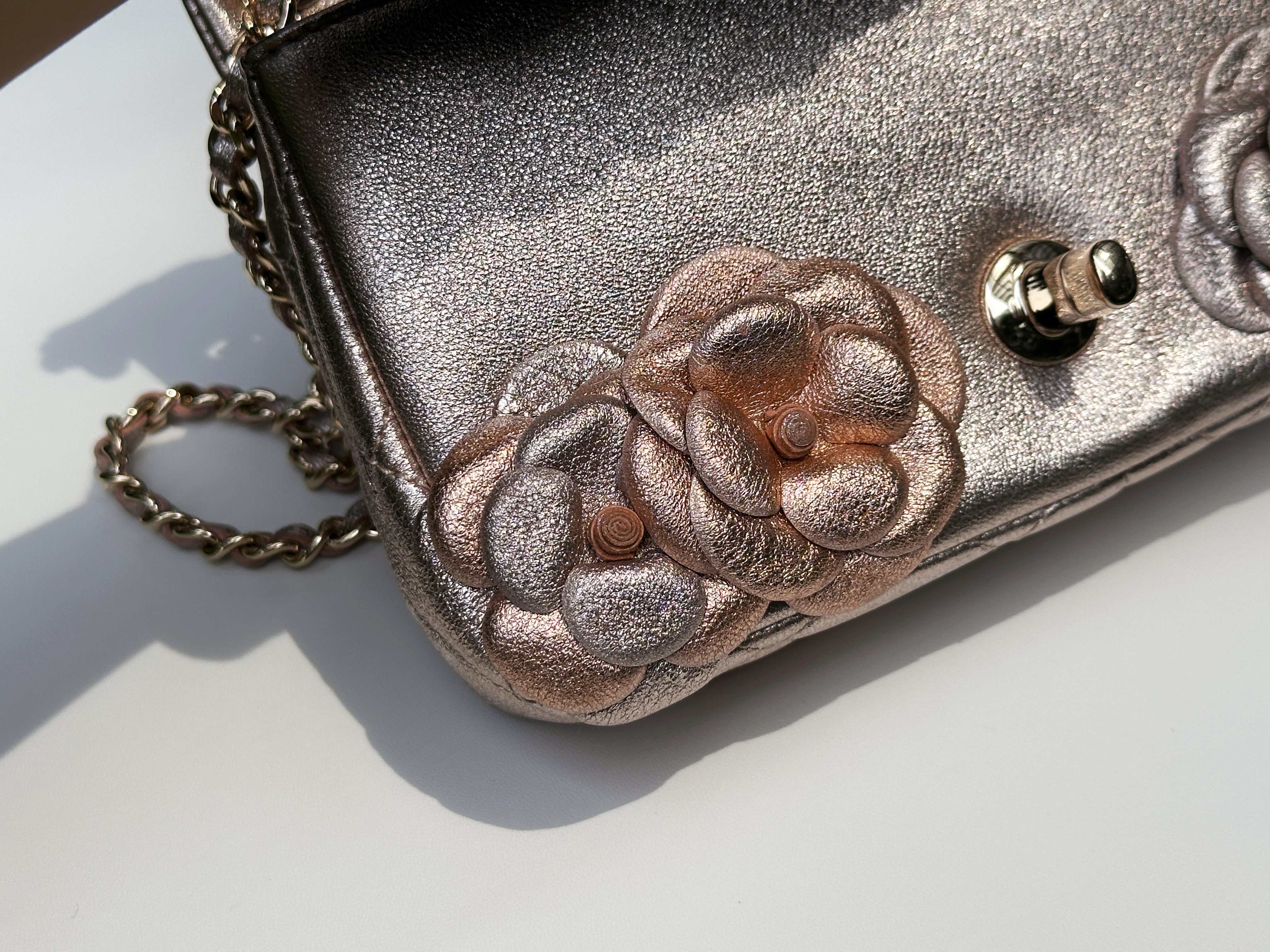 Chanel Camellia Mini Metallic Rose Gold/Pink Lambskin Gold Hardware 2078 holo card