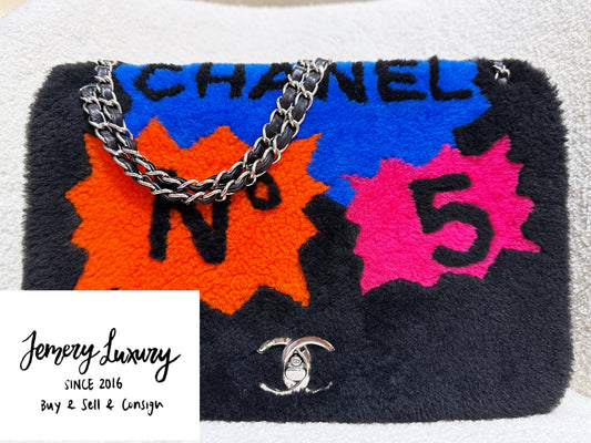 Chanel Jumbo Classic Flap  Maxi Pop Art No. 5 Caption Comic Lambskin Black Multicolor Bag 2030 holo