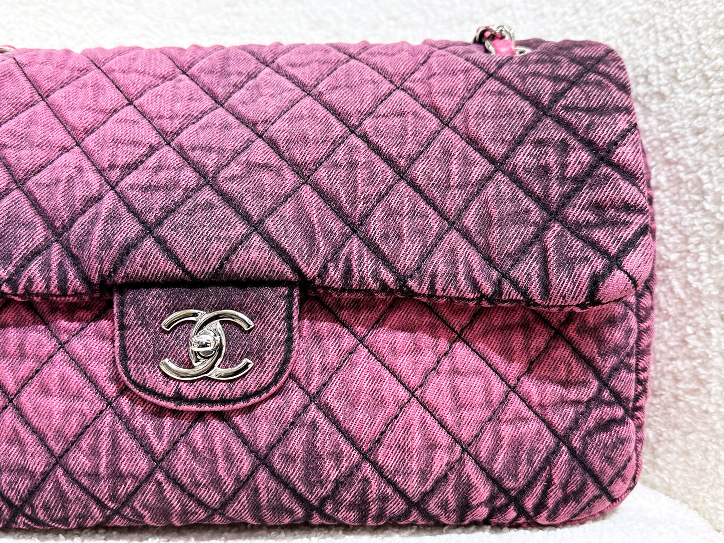 Chanel Denim Quilted Denimpression Flap Red Black
