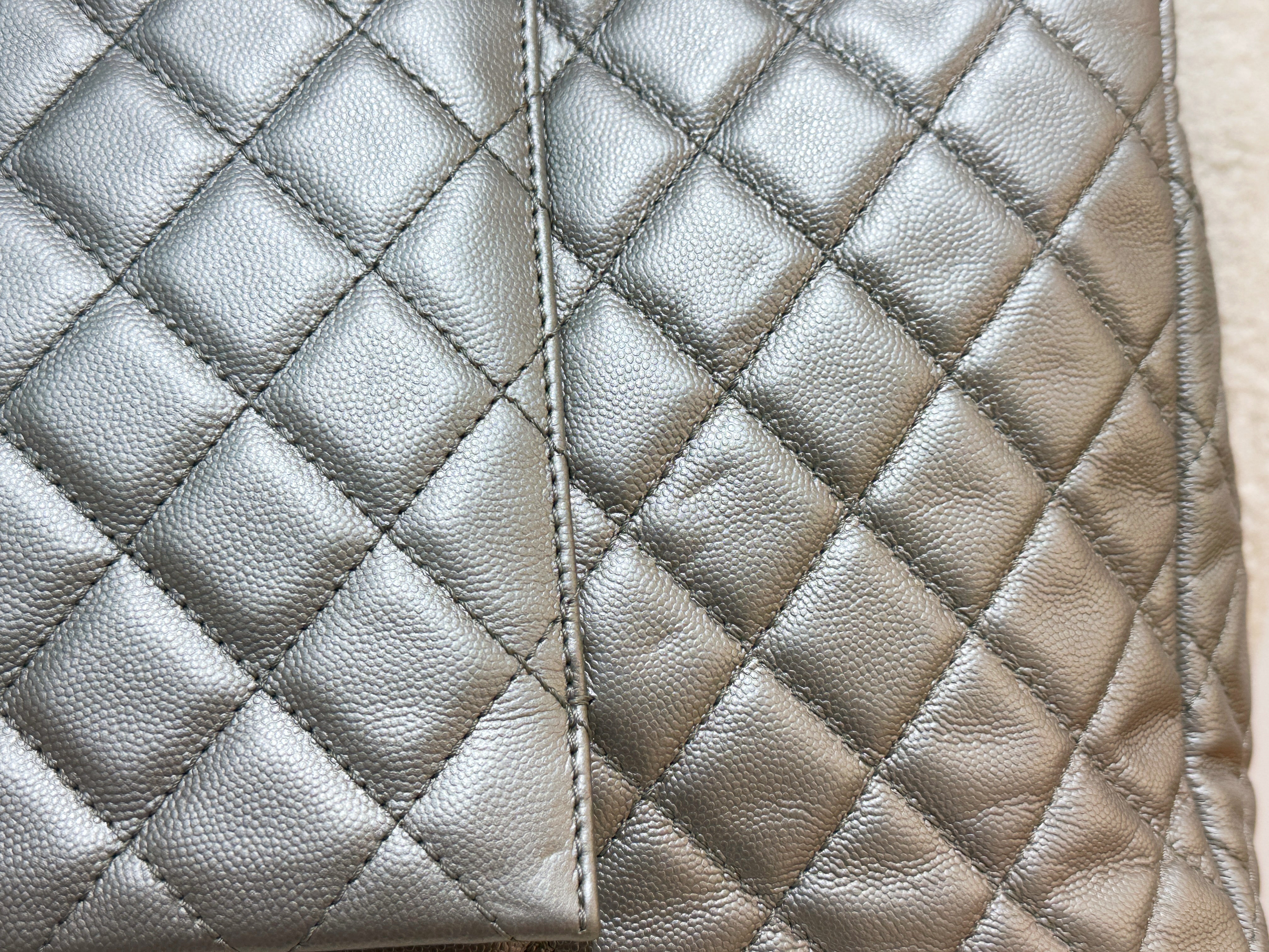 Chanel 2017 Caviar Classic Quilted XXL Travel Flap shoulder bag Metallic Silver SHW 2257 holo card