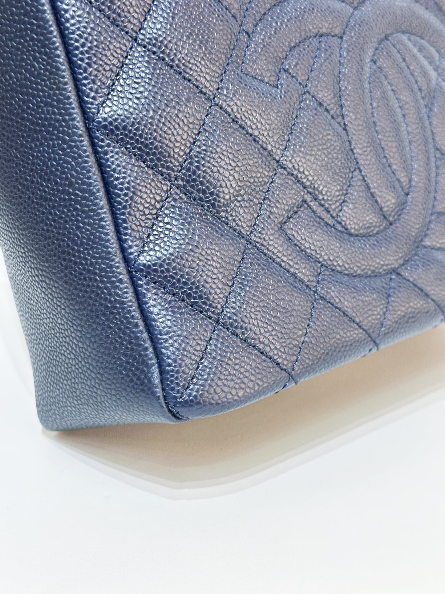Chanel Caviar Quilted Petit Shopping Tote PST Navy Blue 1898 holo card