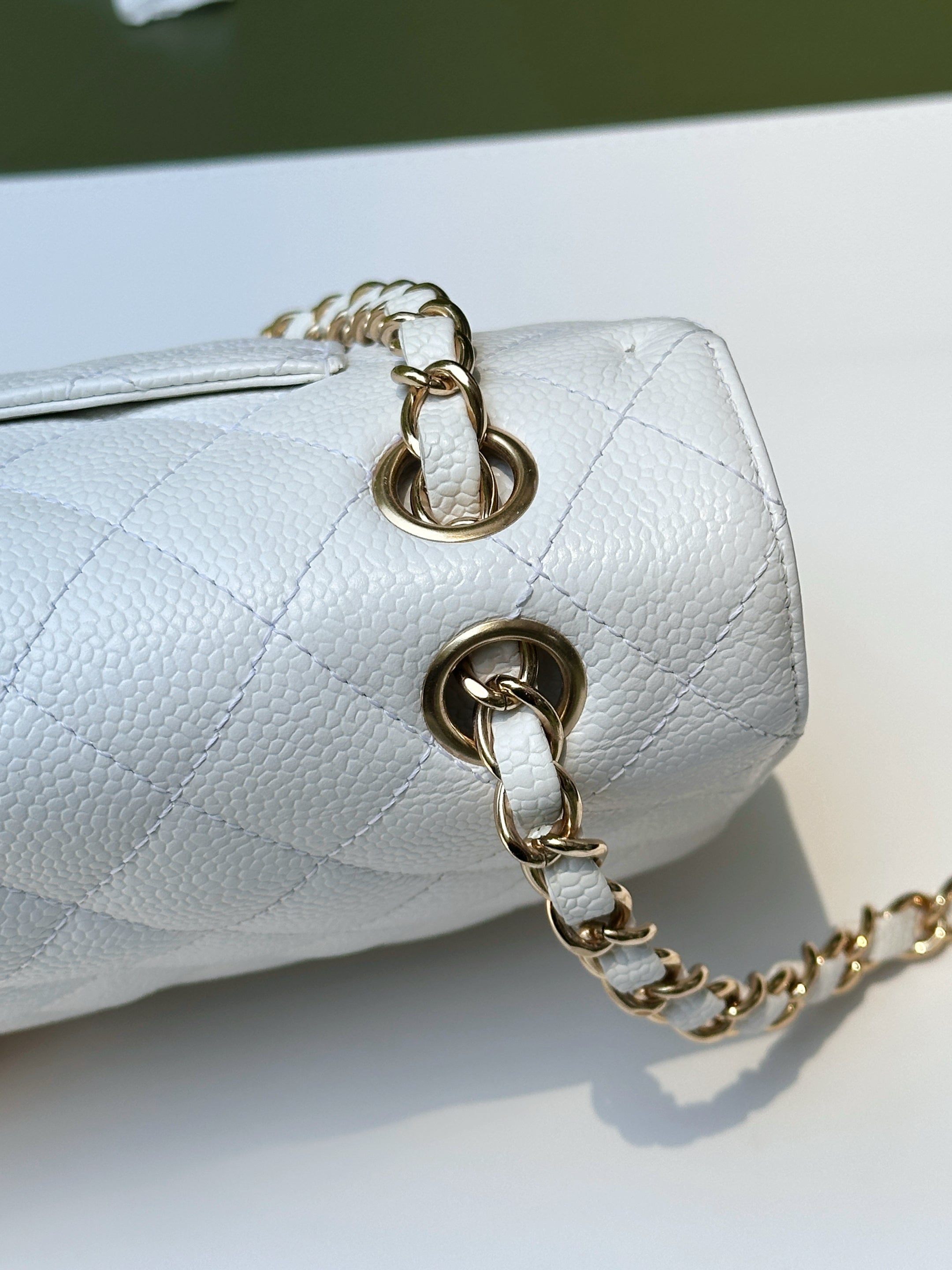 Chanel White Caviar Medium Classic Double Flap Bag 1350 holo