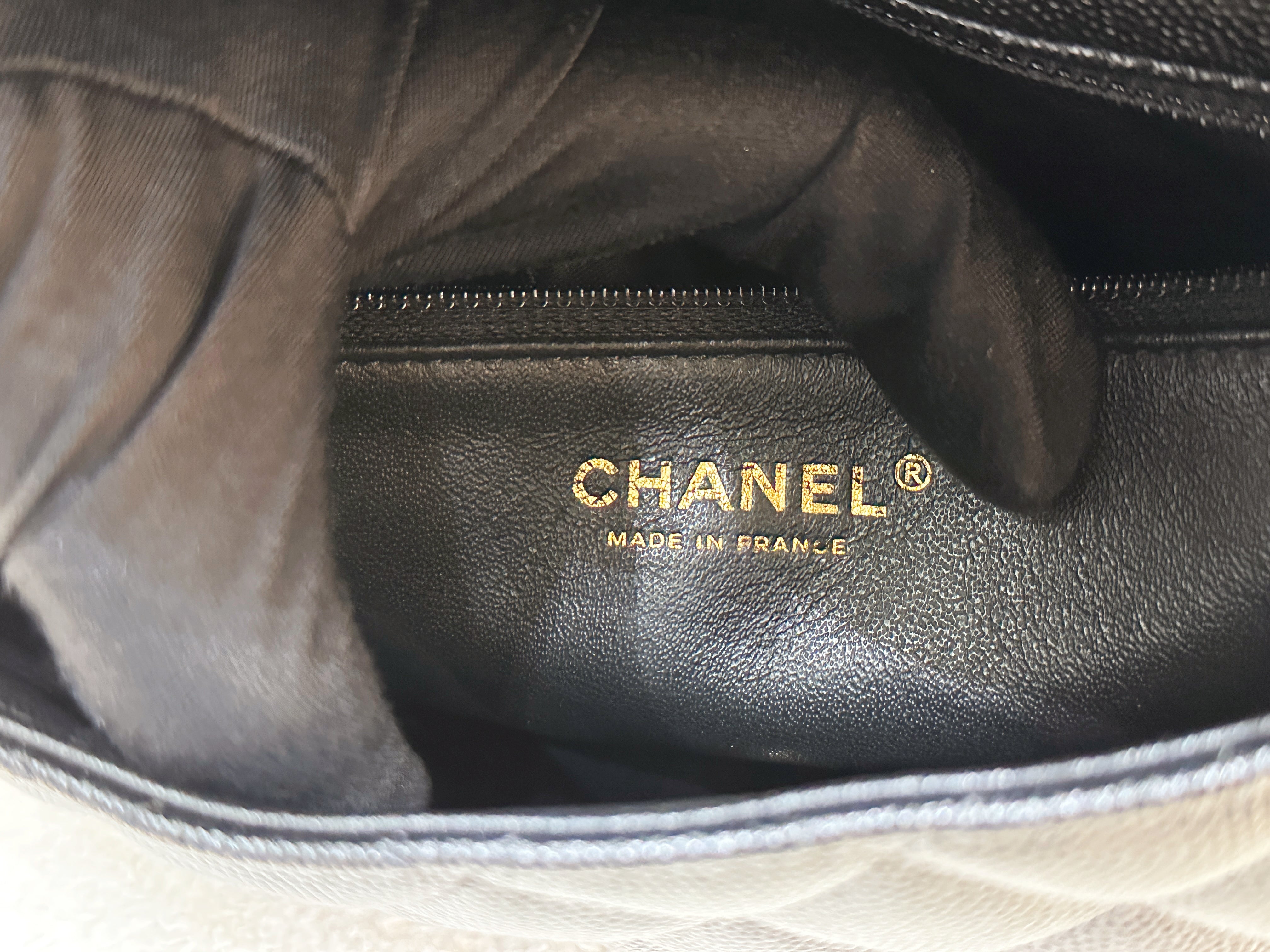 Chanel Quilted Caviar Classic Clutch GHW Black 2645 holo card