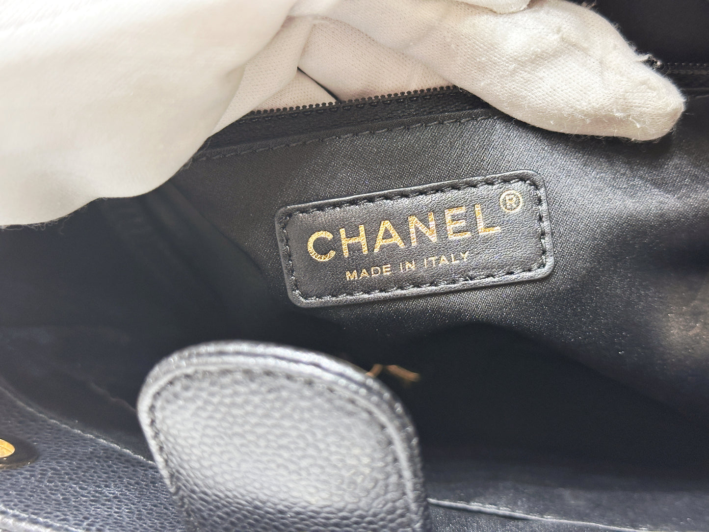 Chanel Caviar Quilted Petit Shopping Tote PST Black GHW 1608 holo card