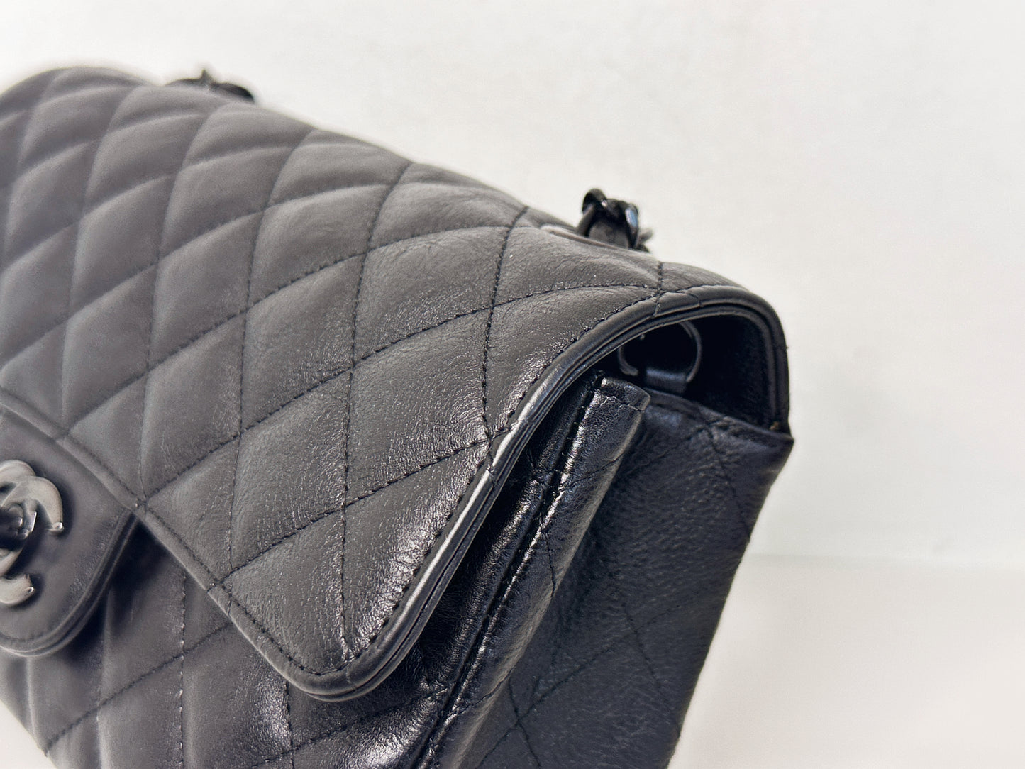 Chanel Quilted Mini Rectangular Flap So Black Crumpled Calfskin Bag 2400 holo card