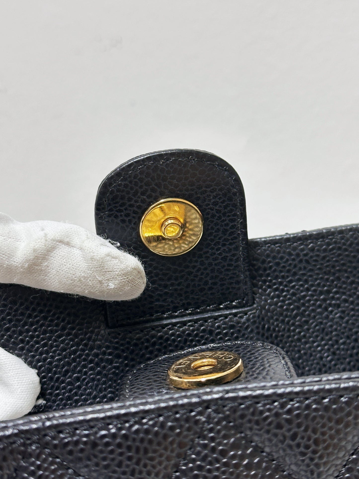 Chanel Caviar Quilted Petit Shopping Tote PST Black GHW 1608 holo card