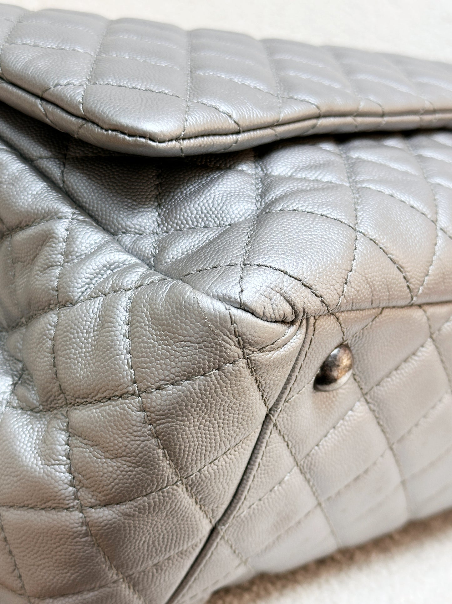 Chanel 2017 Caviar Classic Quilted XXL Travel Flap shoulder bag Metallic Silver SHW 2257 holo card