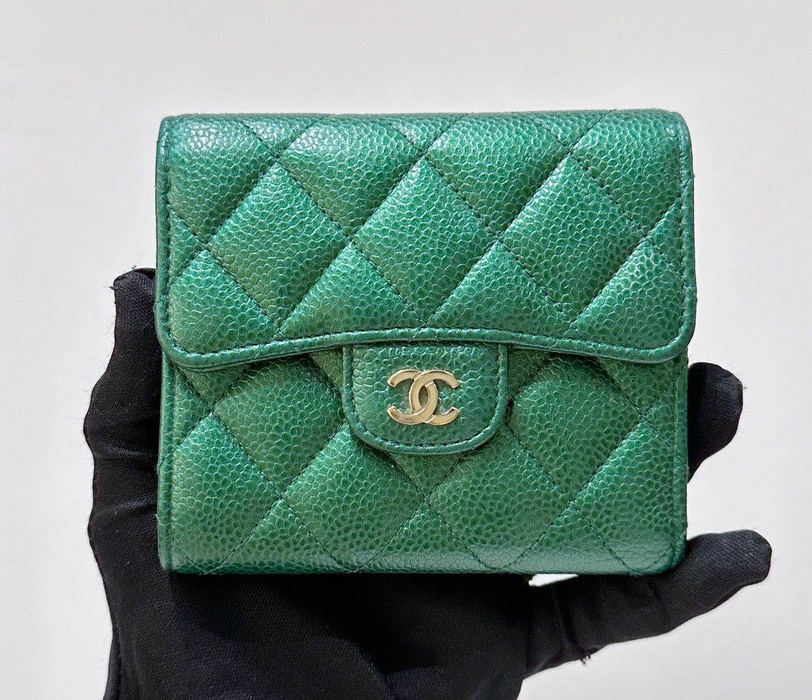 CHANEL 18S Iridescent Green Caviar Trifold Wallet Light Gold Hardware