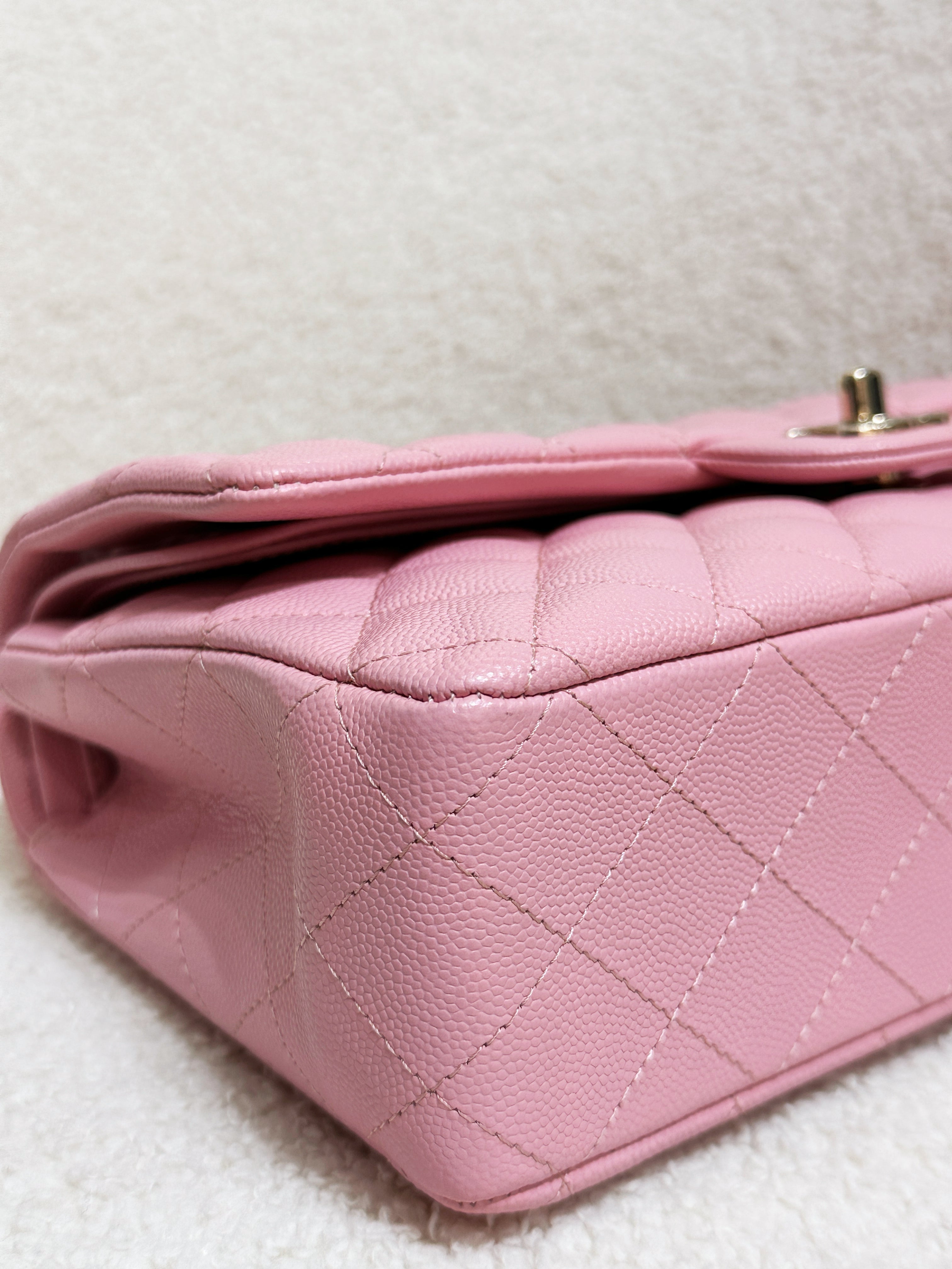 Chanel 22C Classic Quilted Medium Double Flap Bag Sakura Pink AKHX microchip