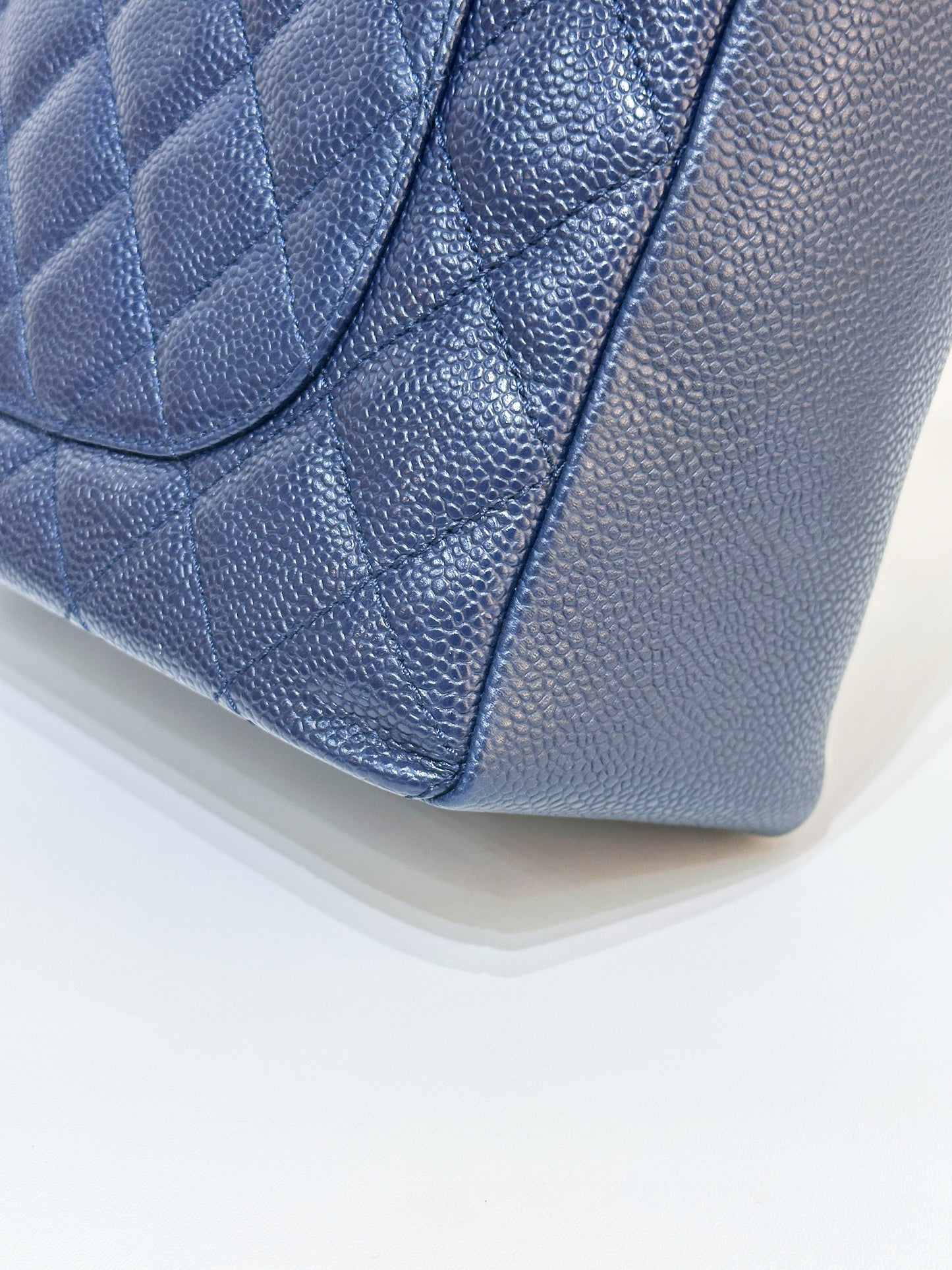 Chanel Caviar Quilted Petit Shopping Tote PST Navy Blue 1898 holo card