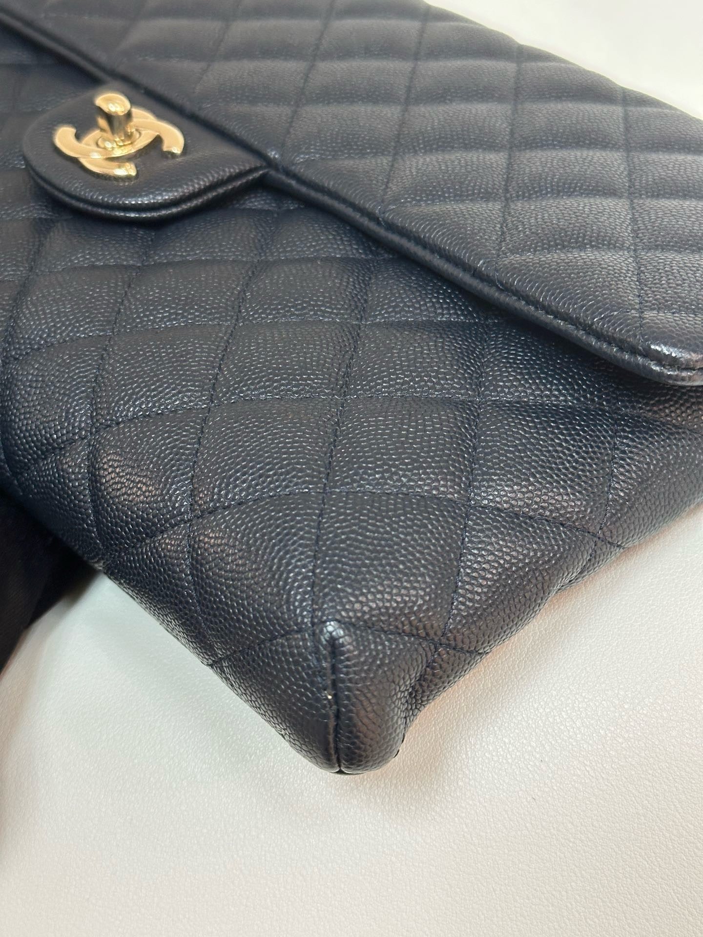 Chanel Quilted Caviar Classic Clutch Navy Blue GHW 2645 holo card